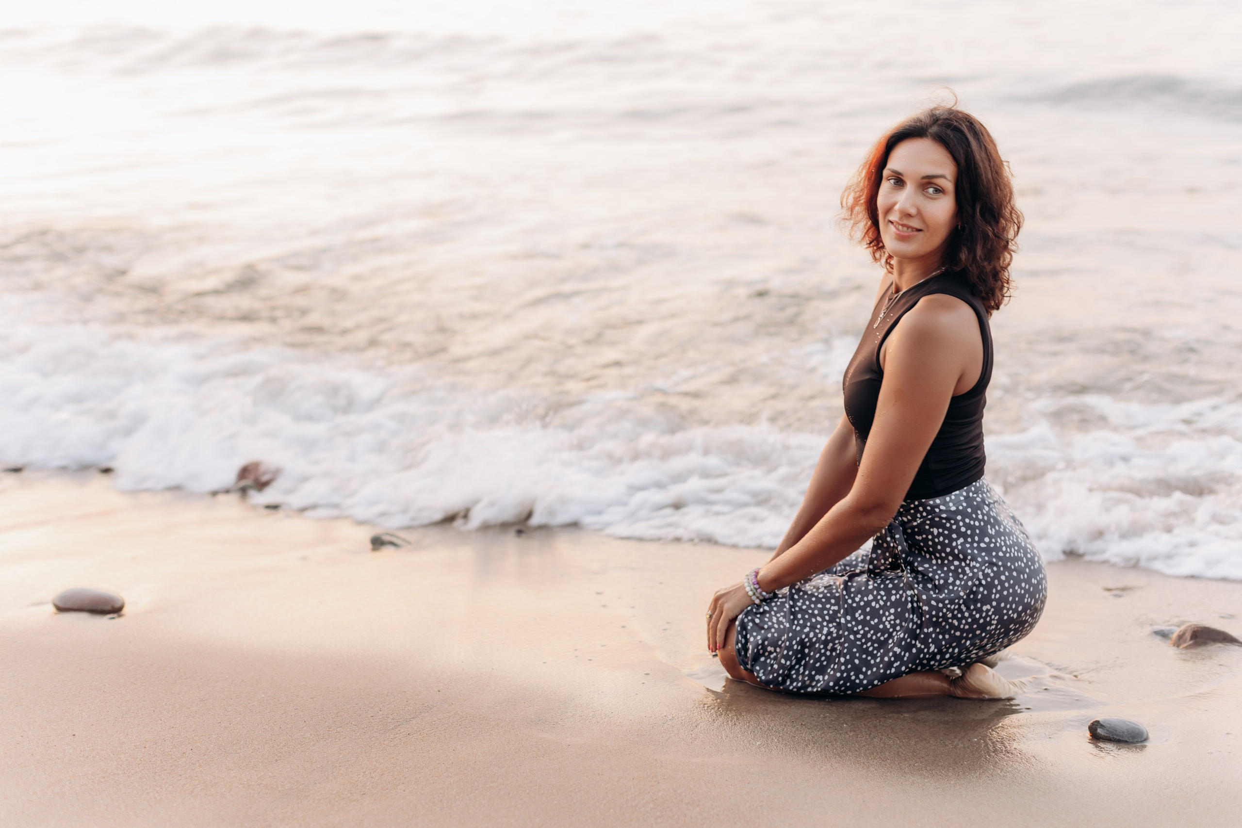 Подруги Пионеский Сосновый бор закат. Фотограф в Калининграде свадебная фотография, репортажная, фотосессии