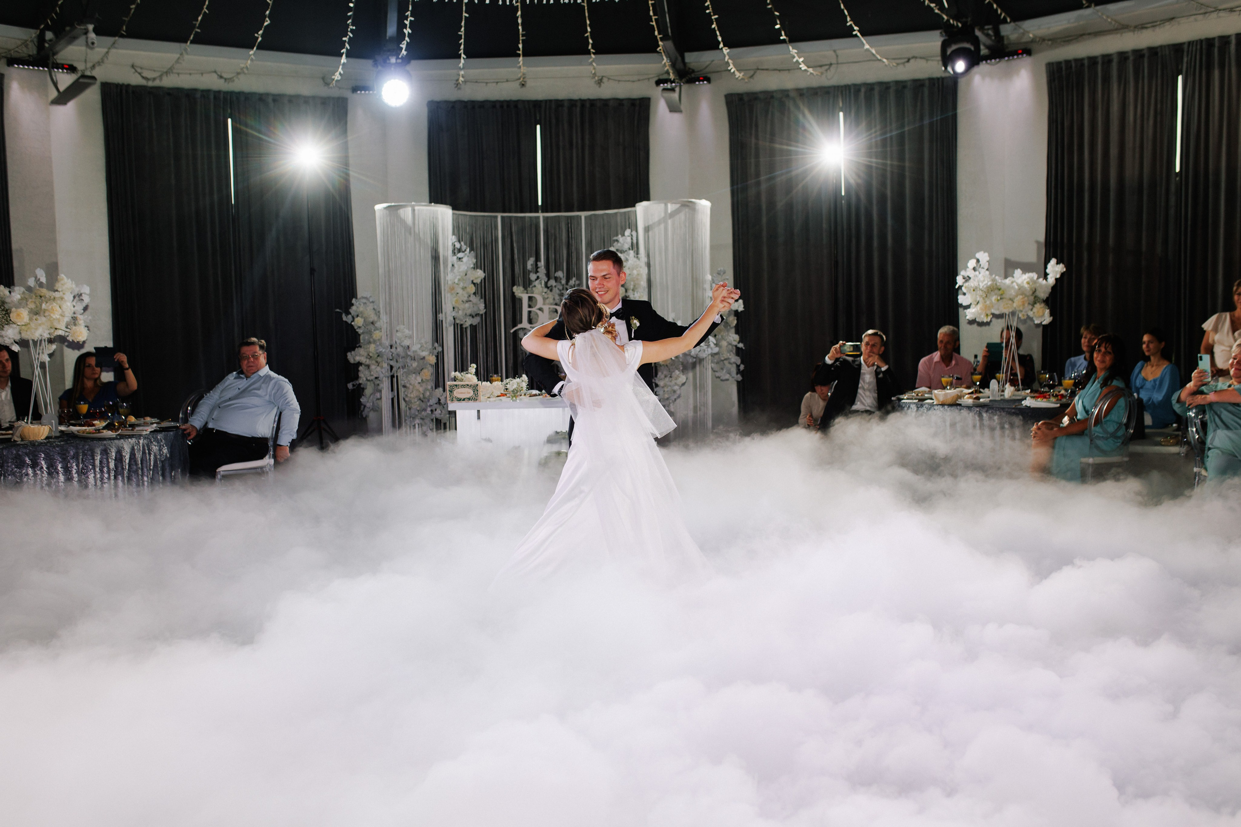 Свадебная фотосессия и банкетная часть в усадьбе СПБ. Свадебный фотограф СПБ