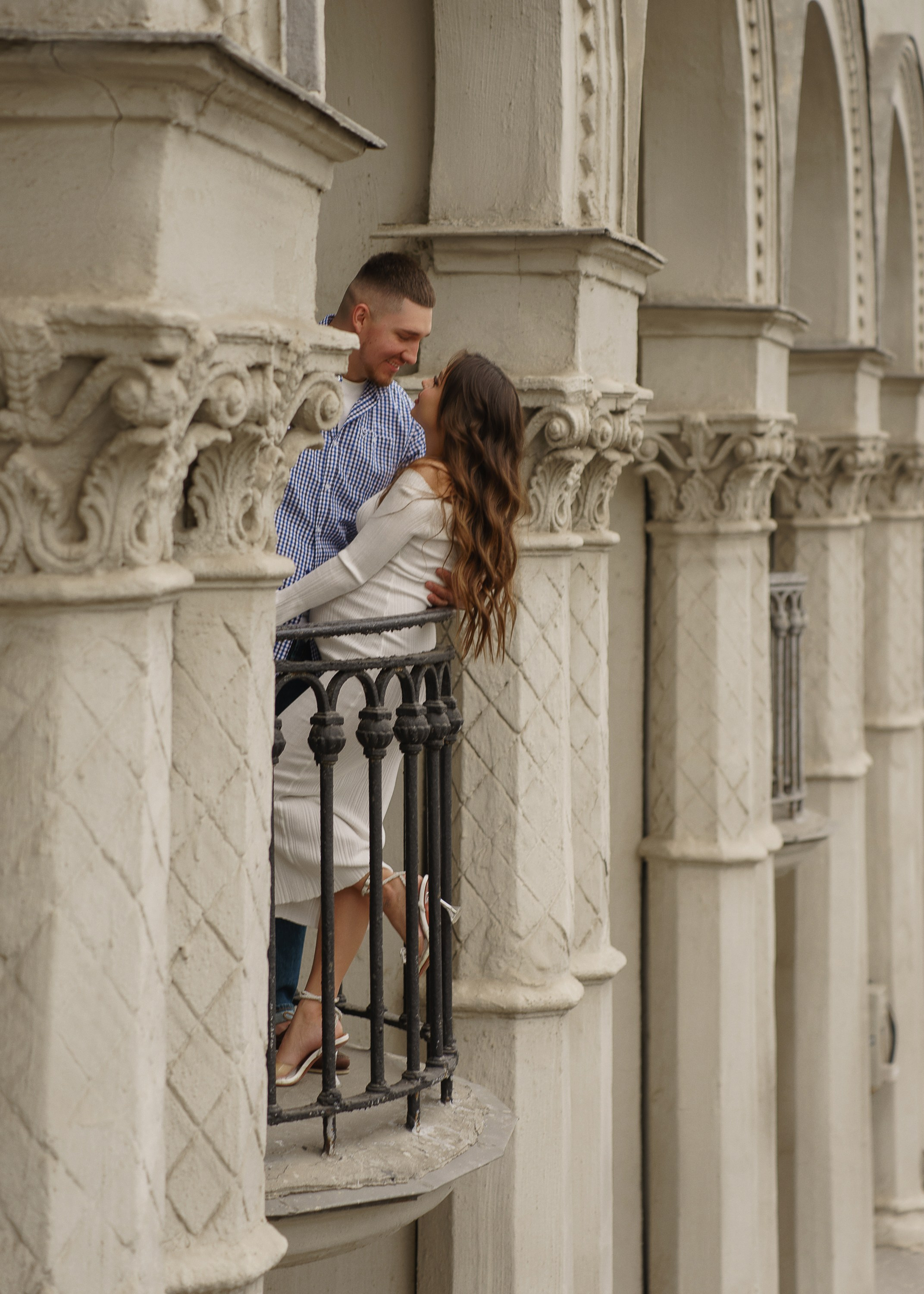 САША И ЛЕША. Женский портрет