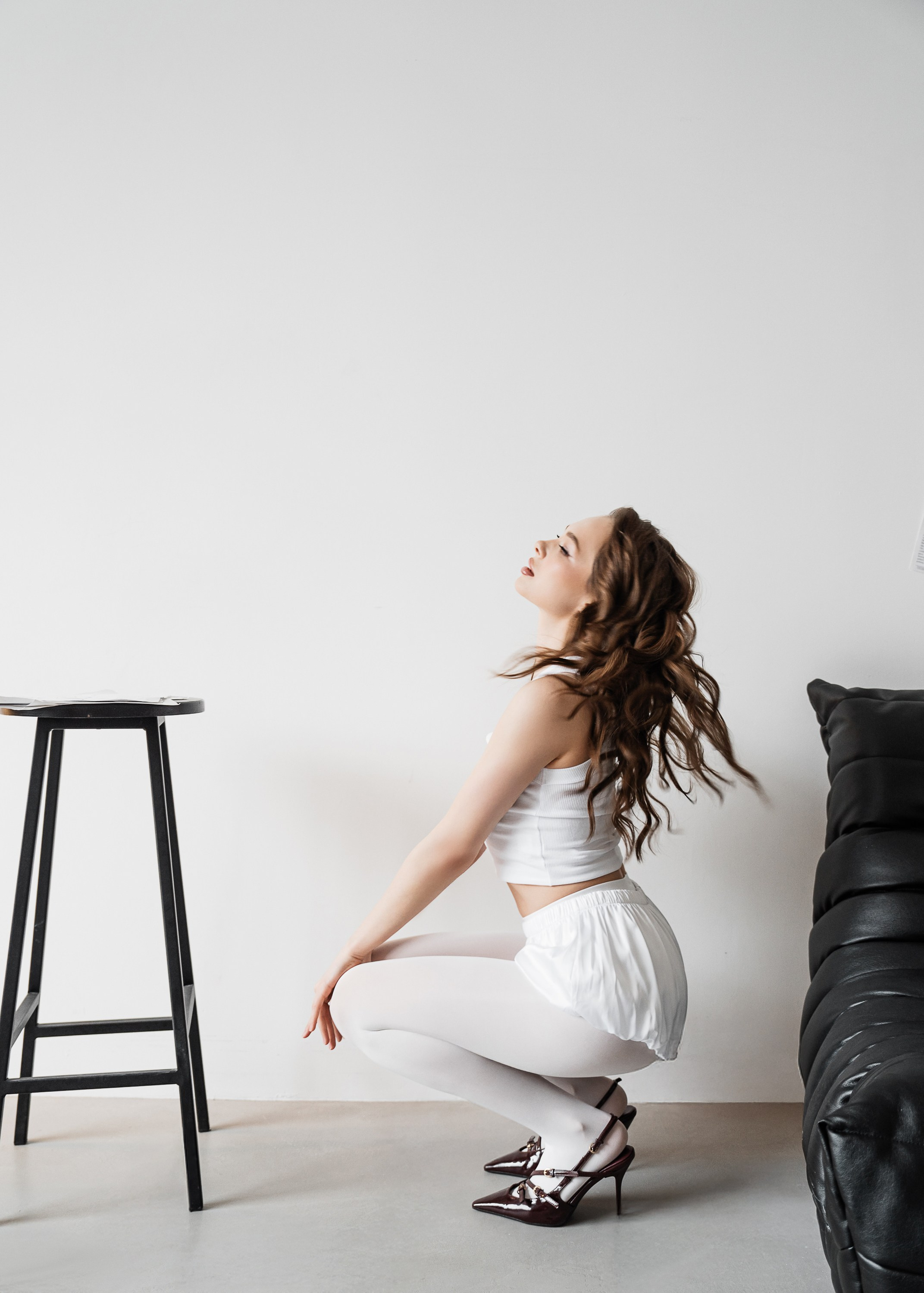 АНЯ. Женский портрет