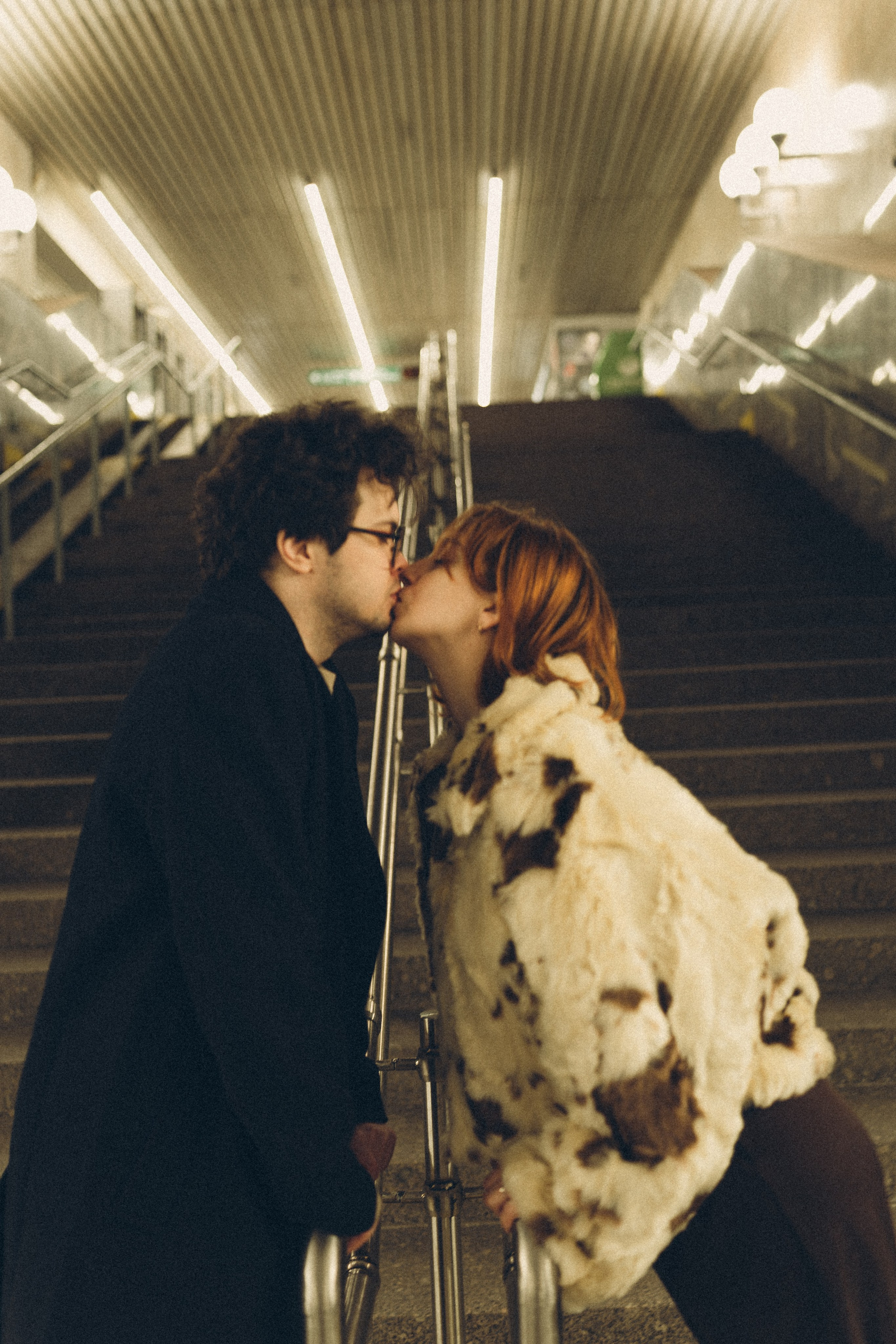 НОВОГОДНЯЯ ФОТОСЕСИИЯ ПАРЫ В МЕТРО ЛЮБОВЬ. Профессиональный фотограф, Санкт-Петербург — Виктория Богомолова