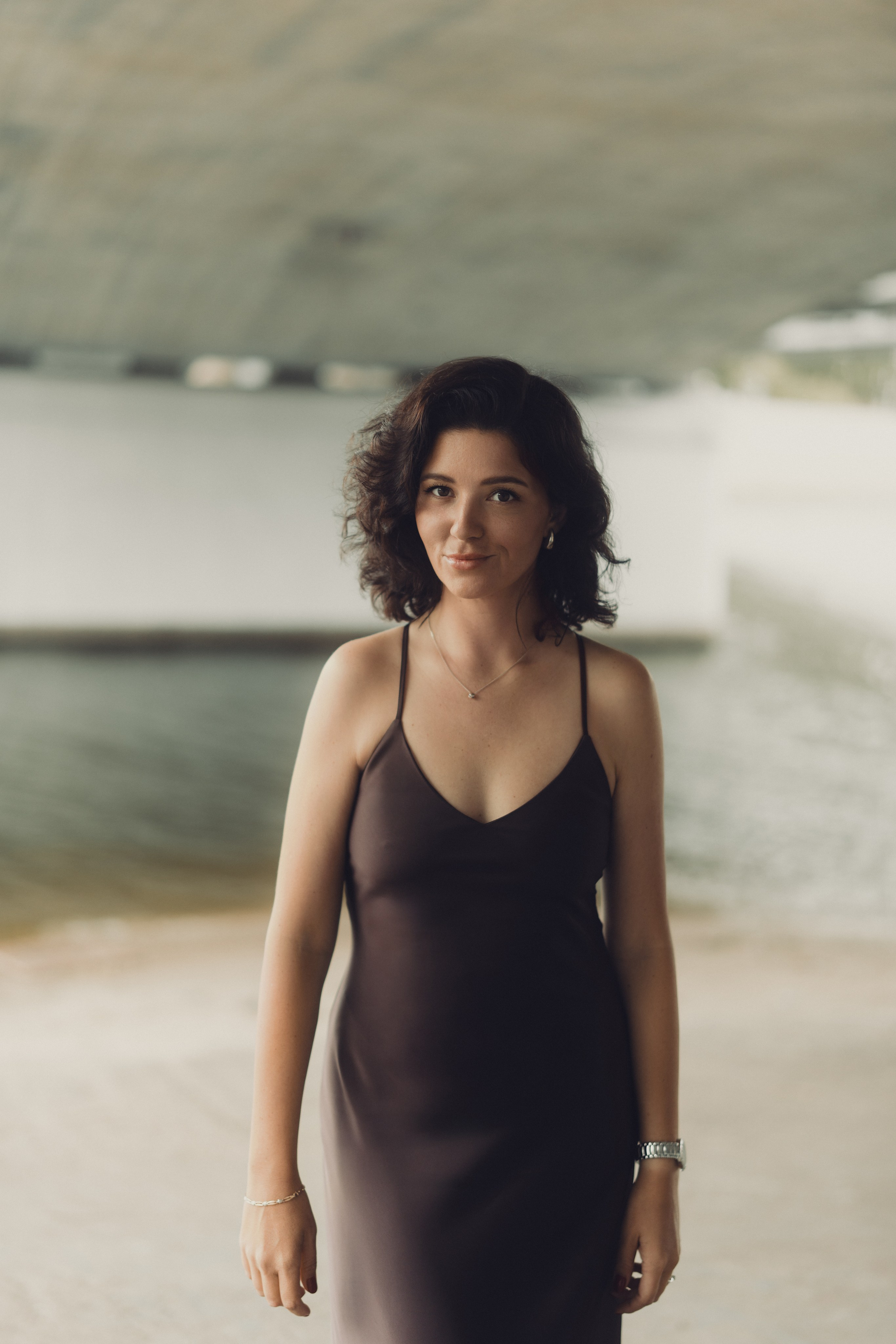 Уличная фотосессия с Катей Берлиной под Кировской дамбой в Казани