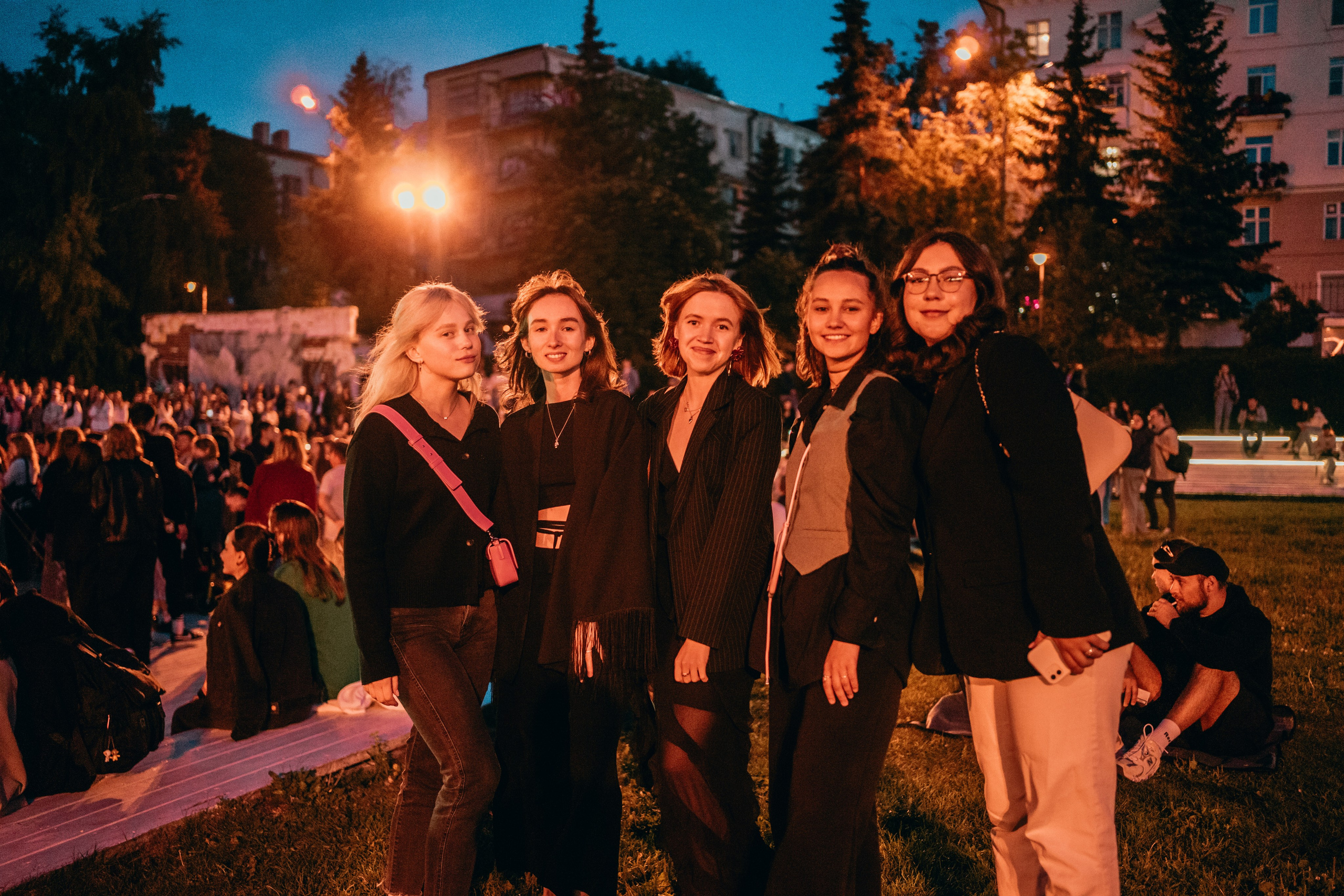 Саша сулим // чёрное озеро. Главная