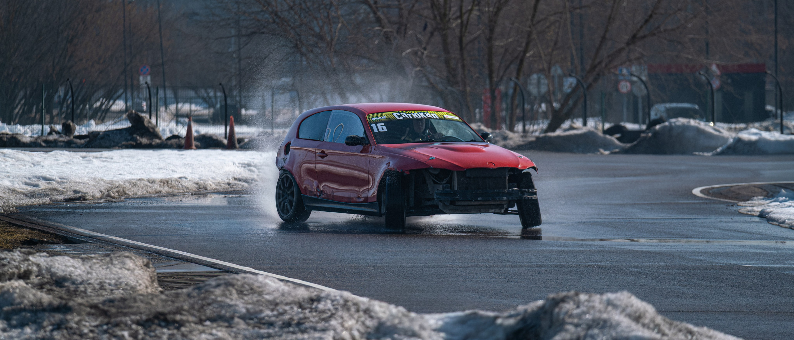 Спортивная автомобильная съемка. Malenkyia