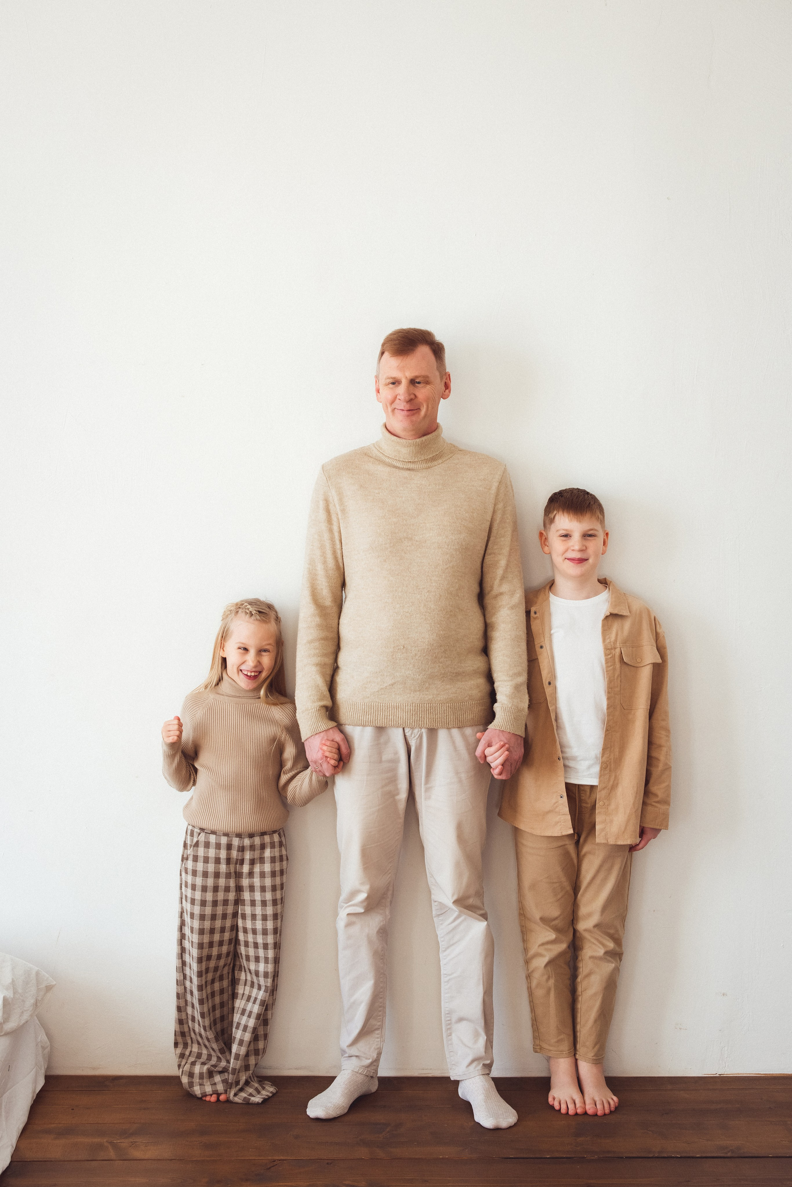 Семейная фотосессия в фотостудии «Mestone». Семейный и детский фотограф в Краснодаре Анна Трашкова