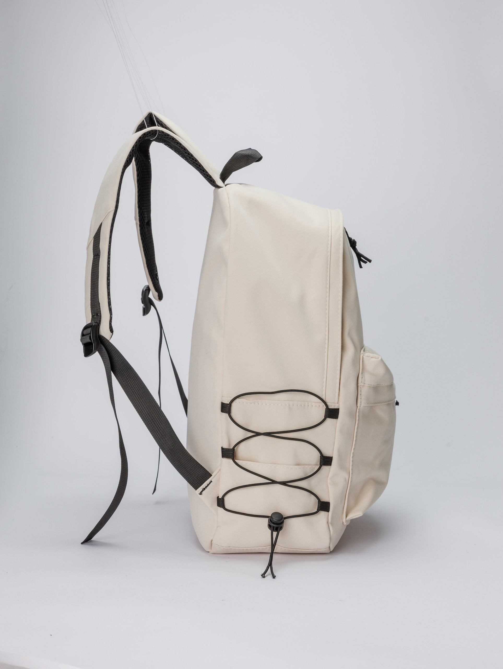 Предметная съёмка сумок и рюкзаков для каталогов, рекламы, сайтов и маркетплейсов. Студия коммерческой съемки ХВОЯ