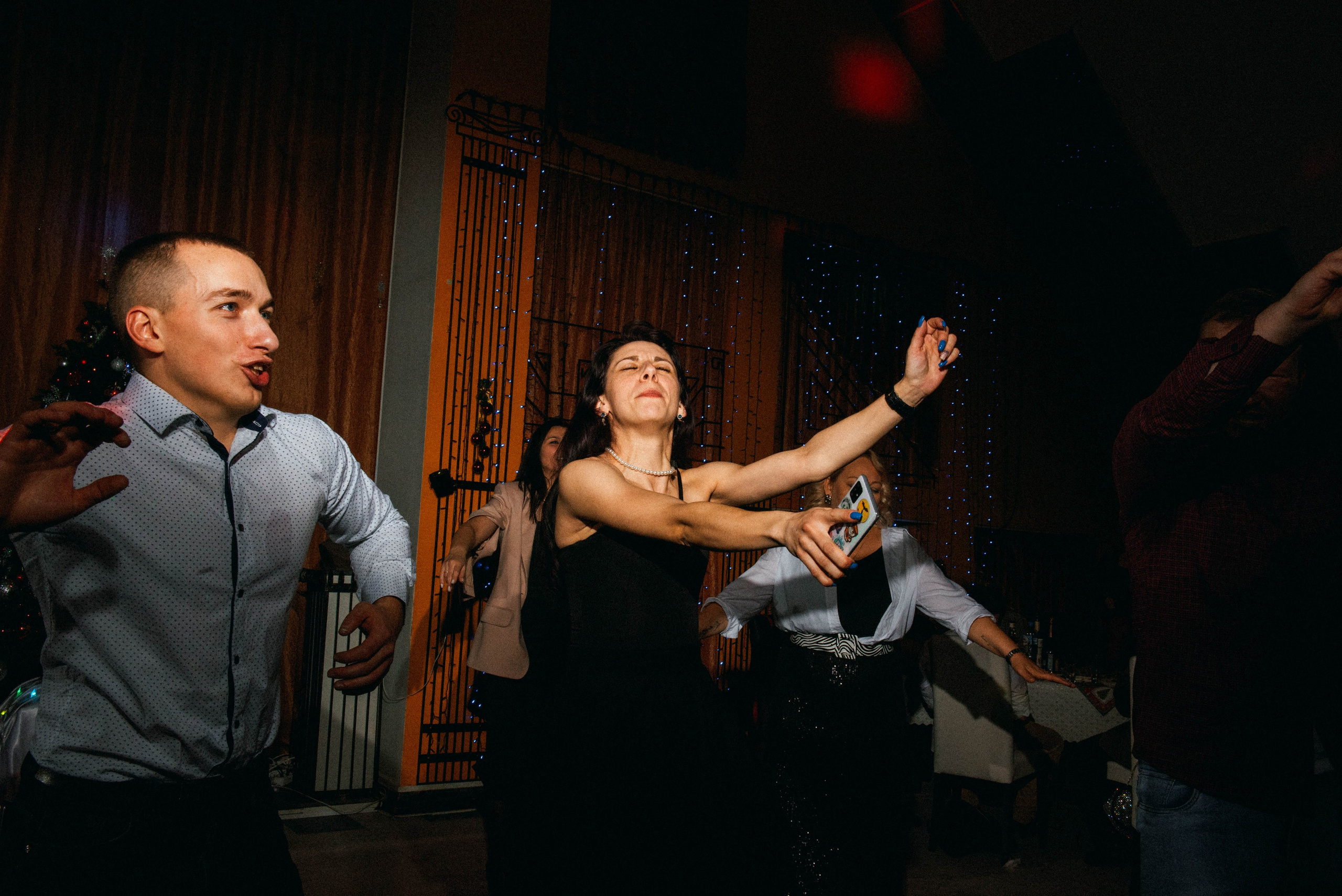 Корпоративная тусовочка. Свадебный фотограф — фотограф на свадьбу в Воронеже — Свадебное фото
