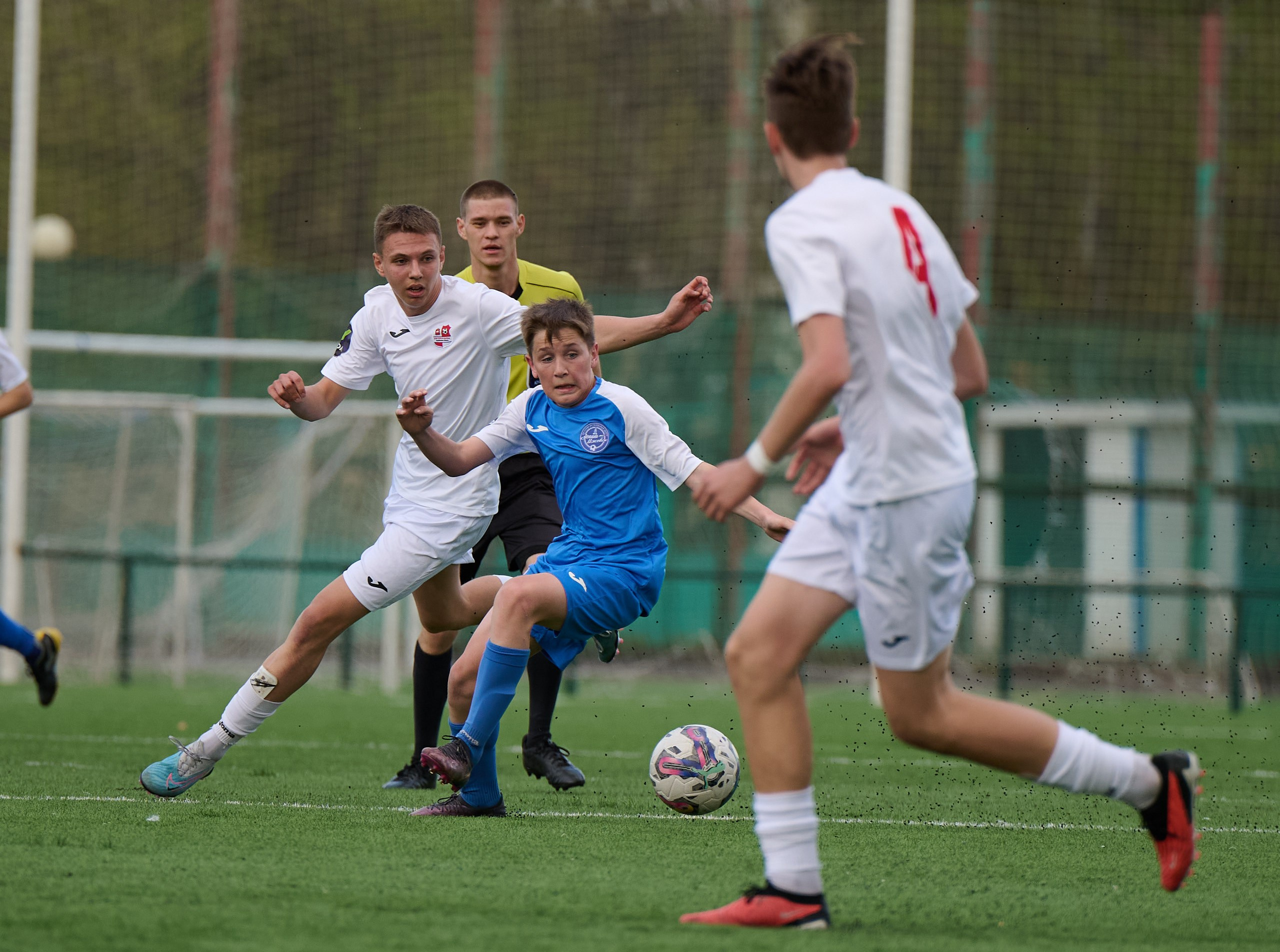 1 тур ЮФЛ Приволжье 2024. «Зенит-Ижевск» — «Челябинск-ОСШ». Спортивный репортажный фотограф в Ижевске Сергей Мерзляков