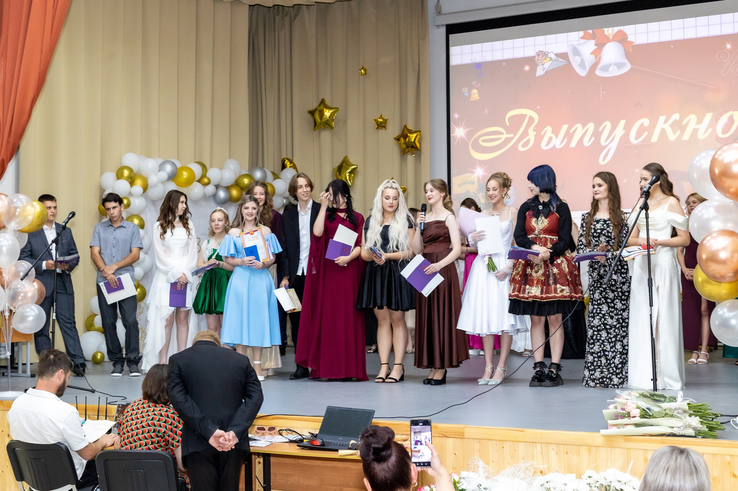 Вручение аттестата 2025. Выпускные альбомы Майкоп, Краснодар Елена Золотарева