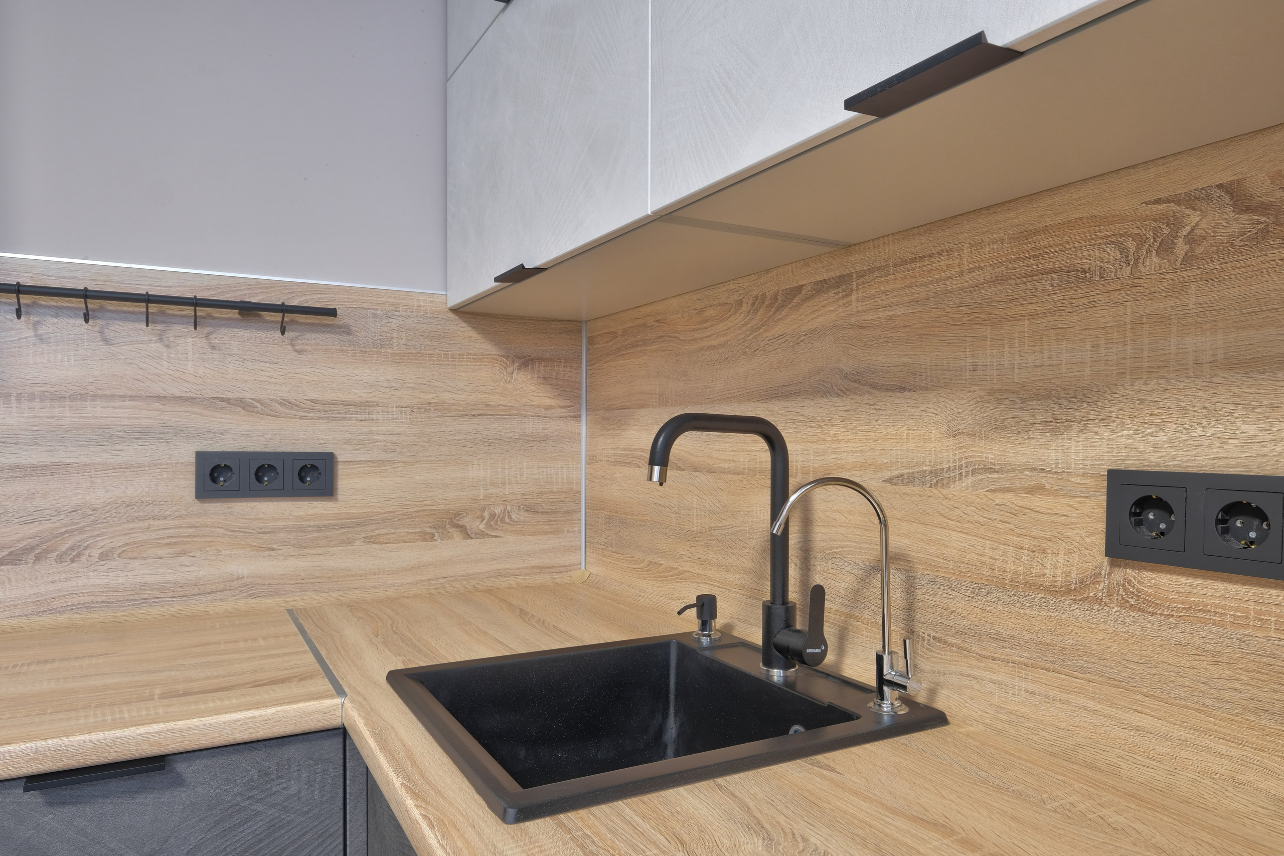 Съемка кухонного гарнитура после установки. Свадебный и репортажной фотограф Денис Ожигин в Краснодаре и Краснодарском крае