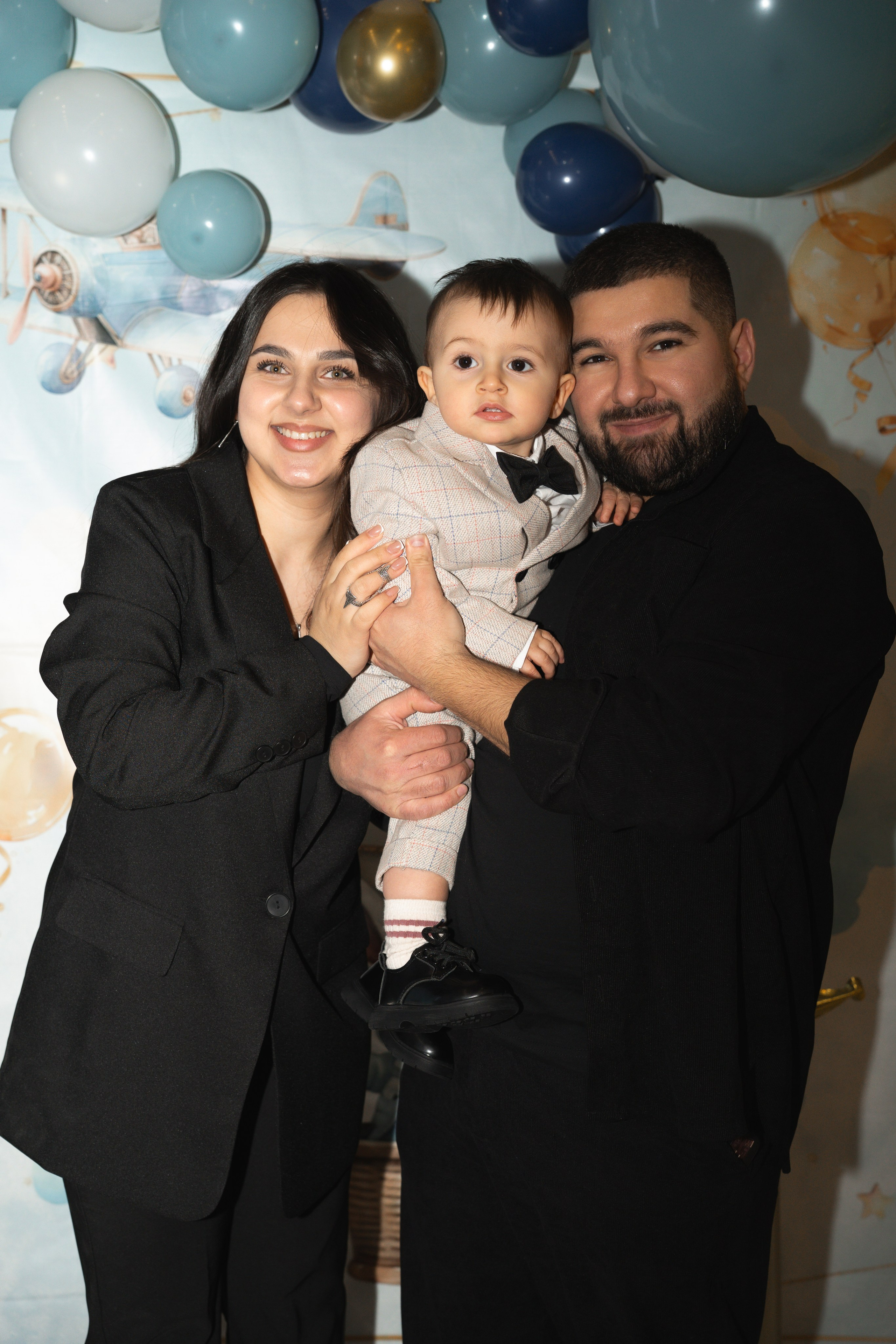 Леону 1 годик. Фотограф/рилсмейкер в Москве и МО. Свадьбы, индивидуальные съемки, лавстори, беременность, мероприятия, бренды