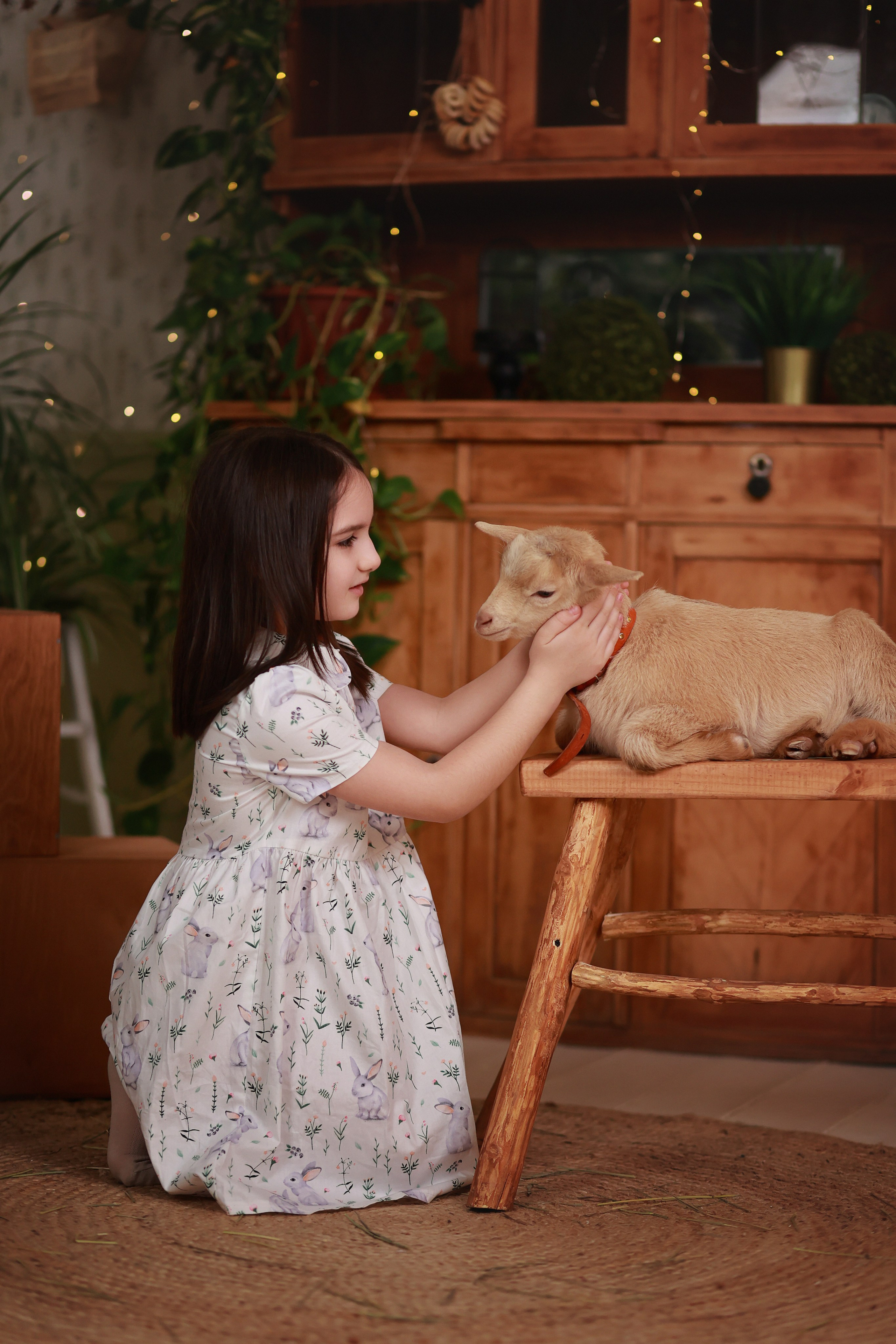 Фотопроект с козочкой и кроликами. Детский семейный фотограф Краснодар