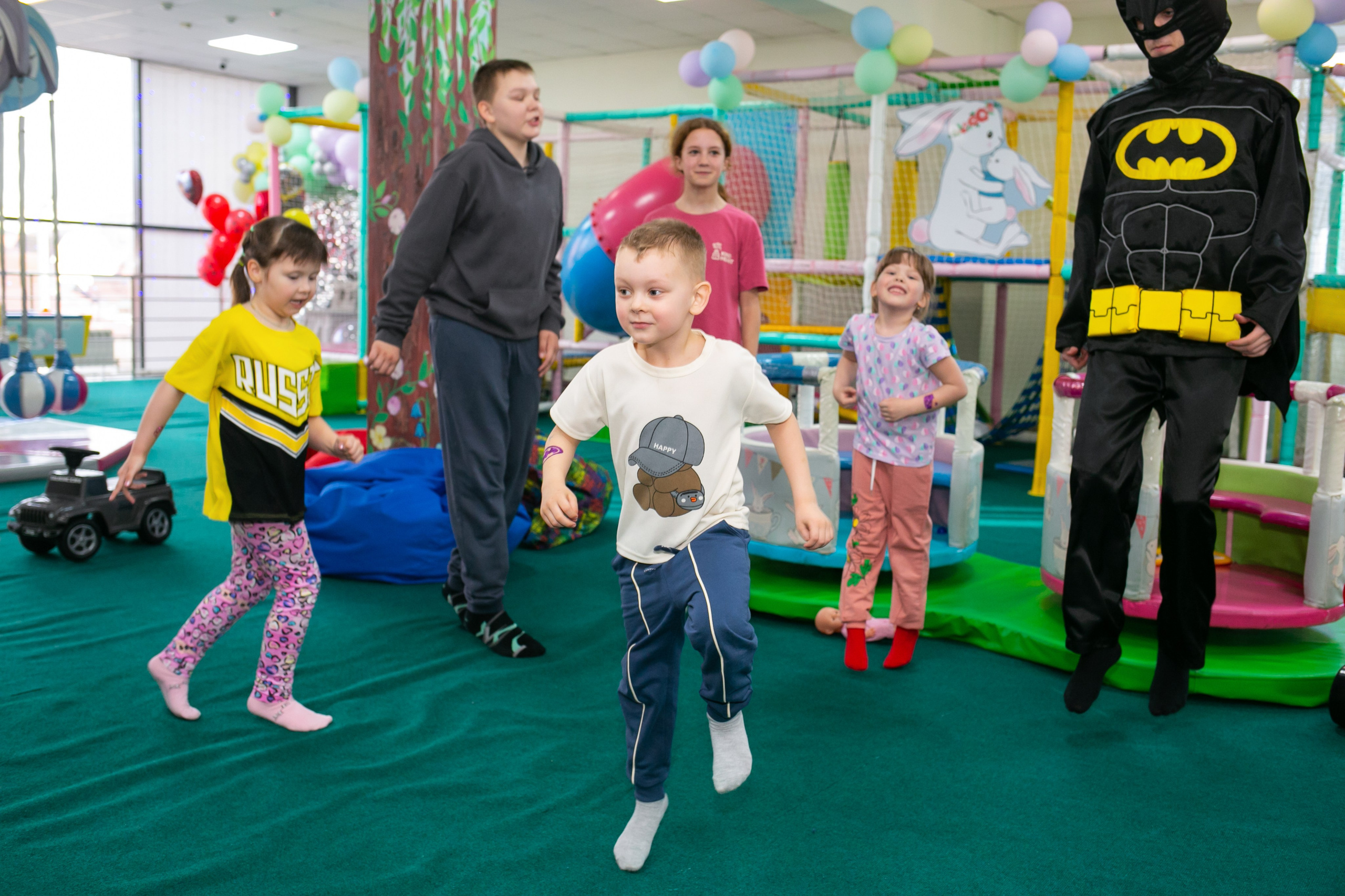 Леди Баг и Бэтмен. Фотограф новорожденных и семейный фотограф НСО г. Бердск Марина Львова