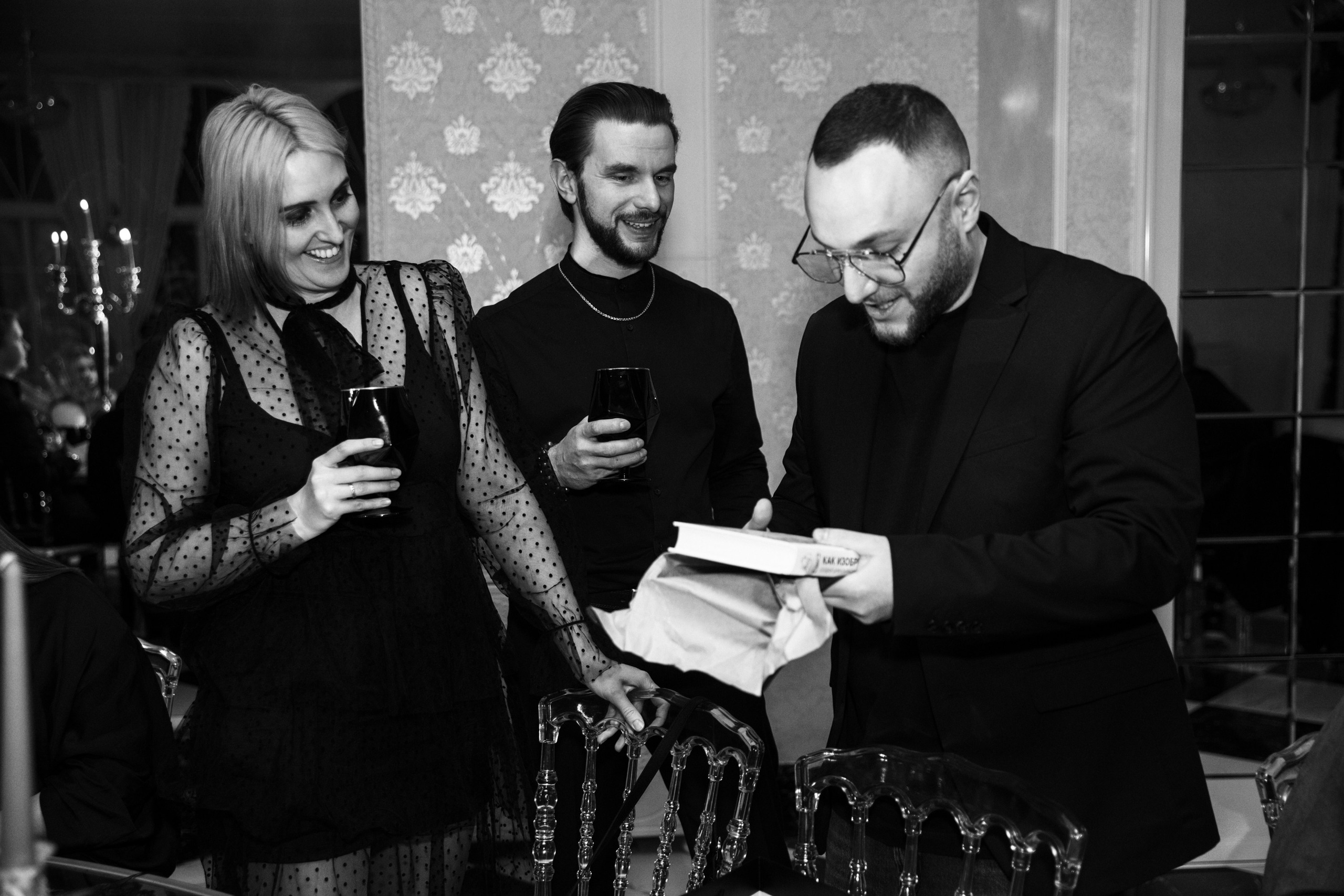 Камерный день рождения в ресторане «Bellagio». Свадебный и семейный фотограф Виолетта Сидельникова. Краснодар, Россия, Беларусь, Европа