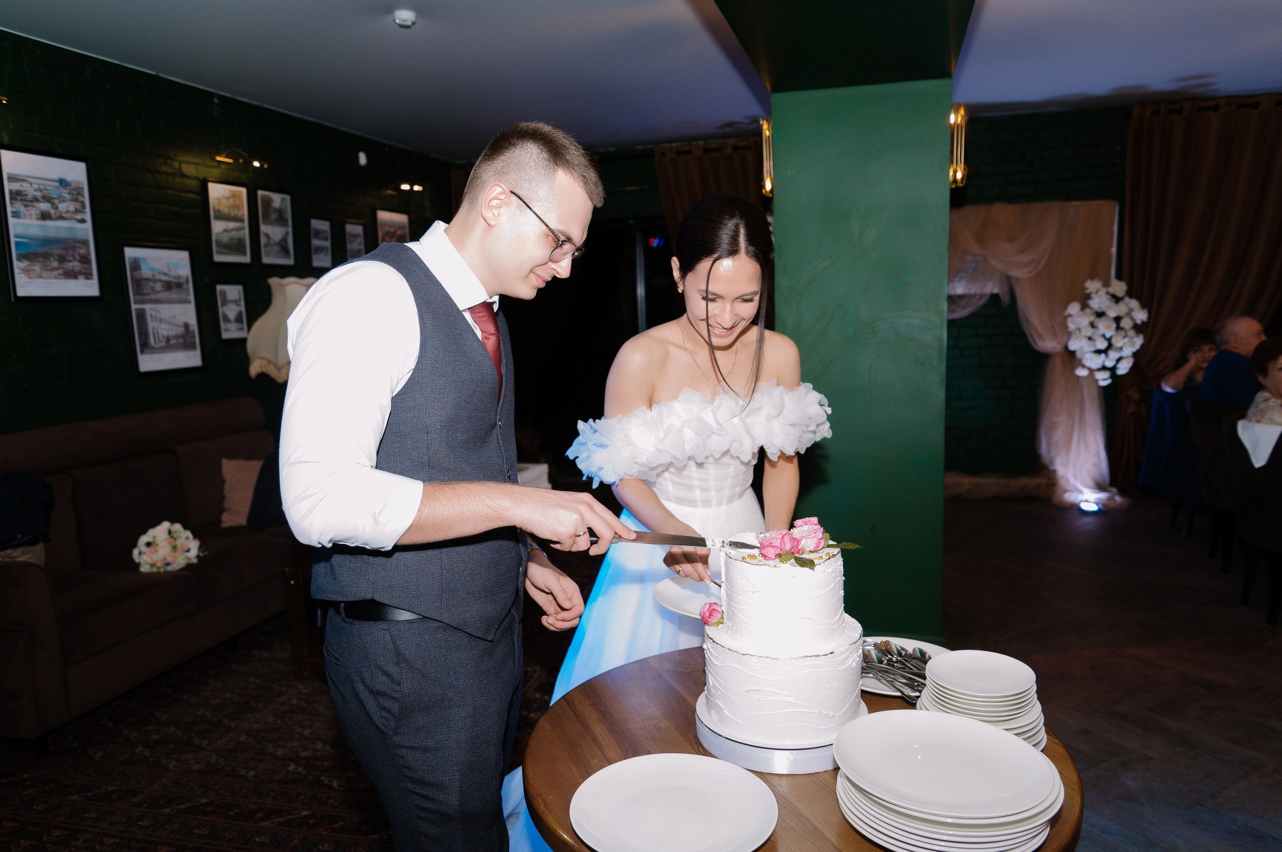 Инара и Нодари. Женский, семейный и свадебный фотограф в Астрахани Виктория Бузаева