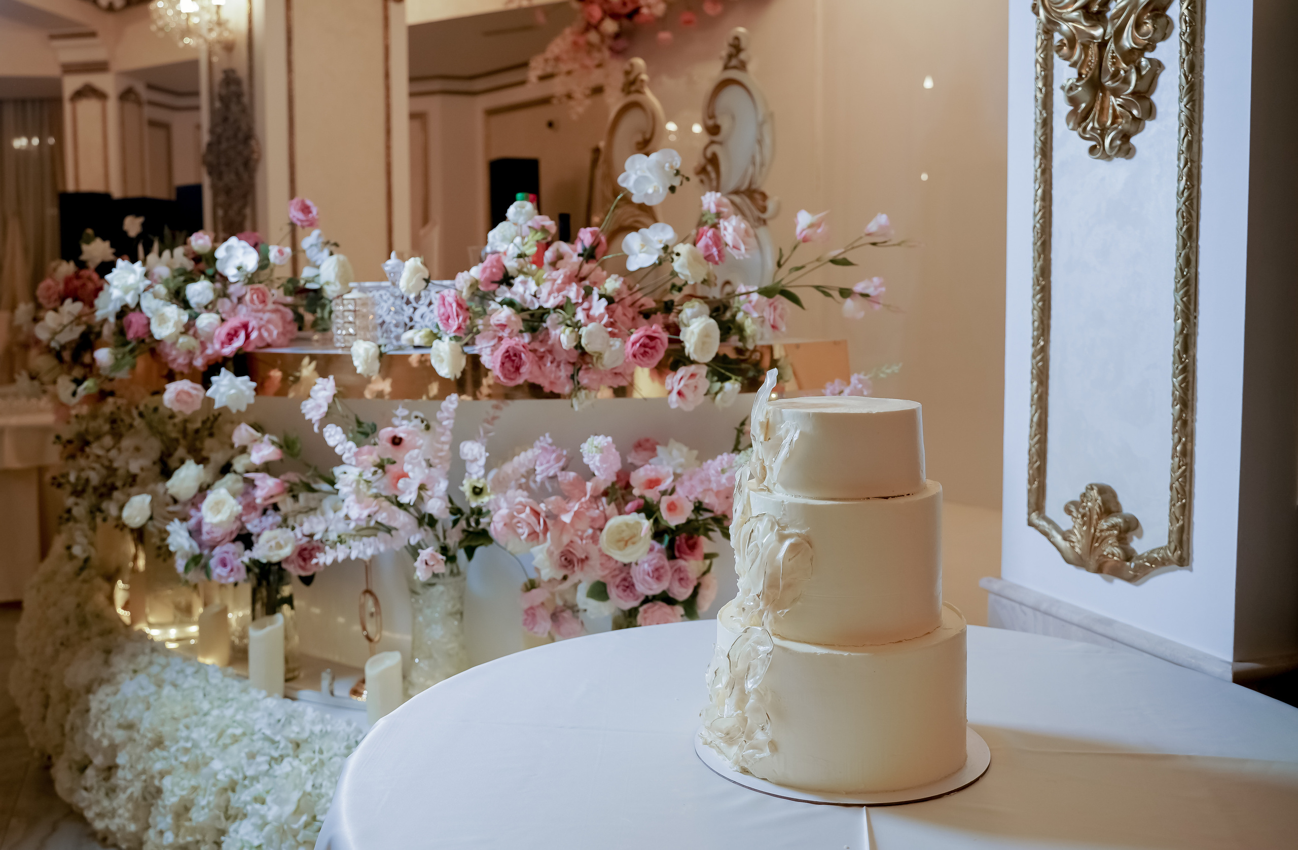 Александр и Виктория. Свадебный фотограф город Сочи Красная Поляна Адлер