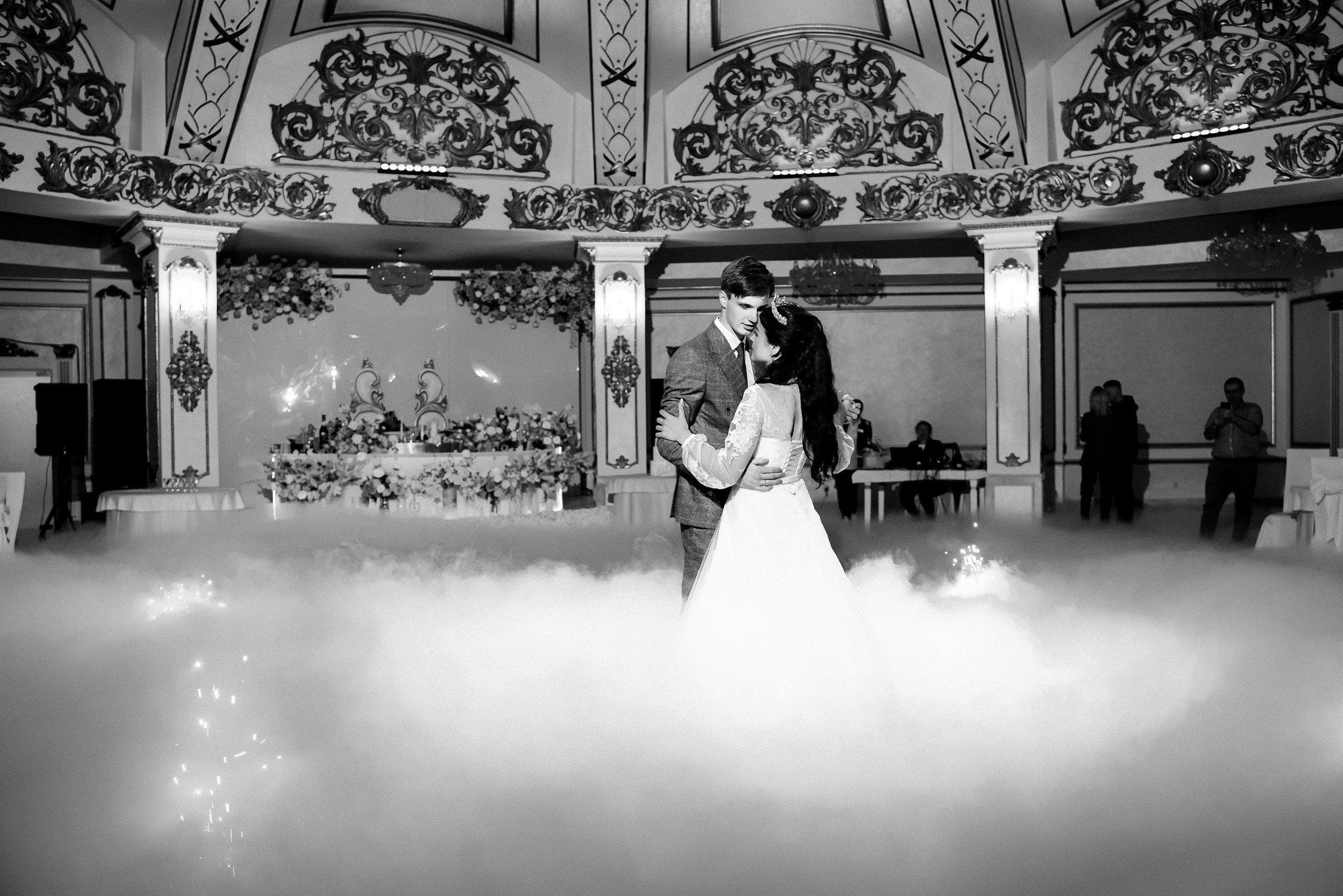 Александр и Виктория. Свадебный фотограф город Сочи Красная Поляна Адлер