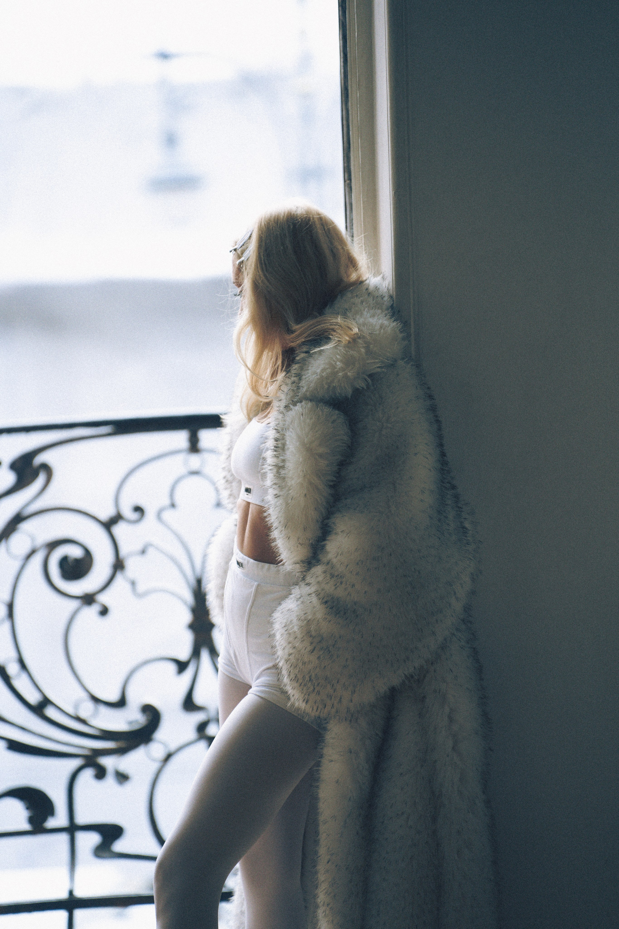 МИНИМАЛИЗМ В СТУДИИ НА ЧЕРНЫШЕВСКОЙ В СТУДИИ С БАЛКОНОМ. Профессиональный фотограф, Санкт-Петербург — Виктория Богомолова