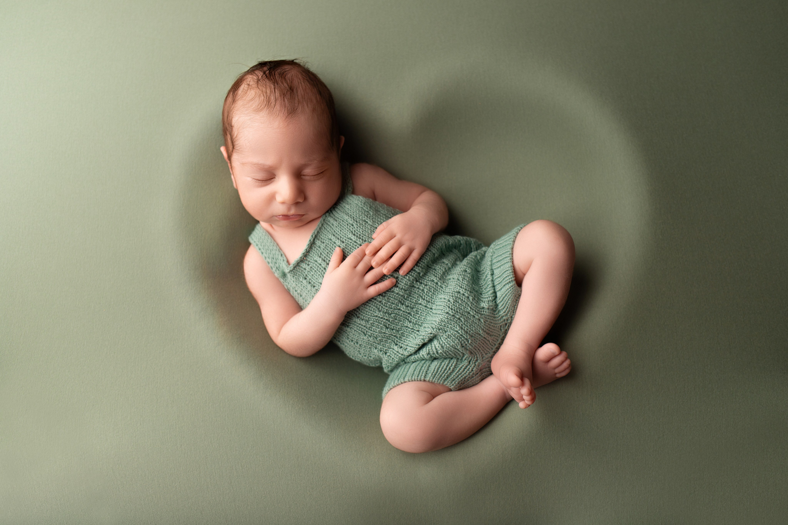 Мальчики. Фотограф новорождённых Волгоград Волжский Дарья Рыскаль