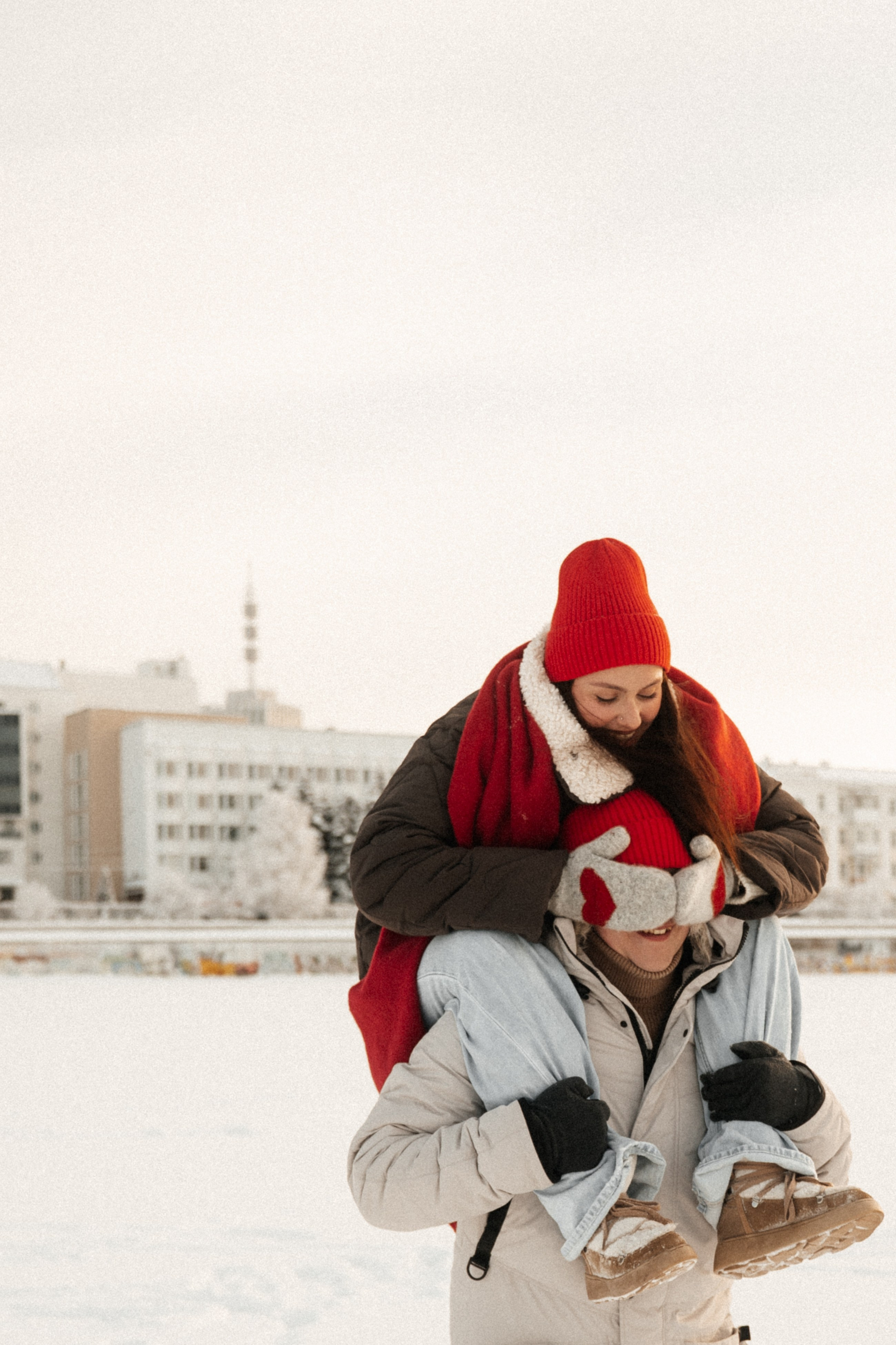 [our pulses aligned…]. Фотограф в Архангельске