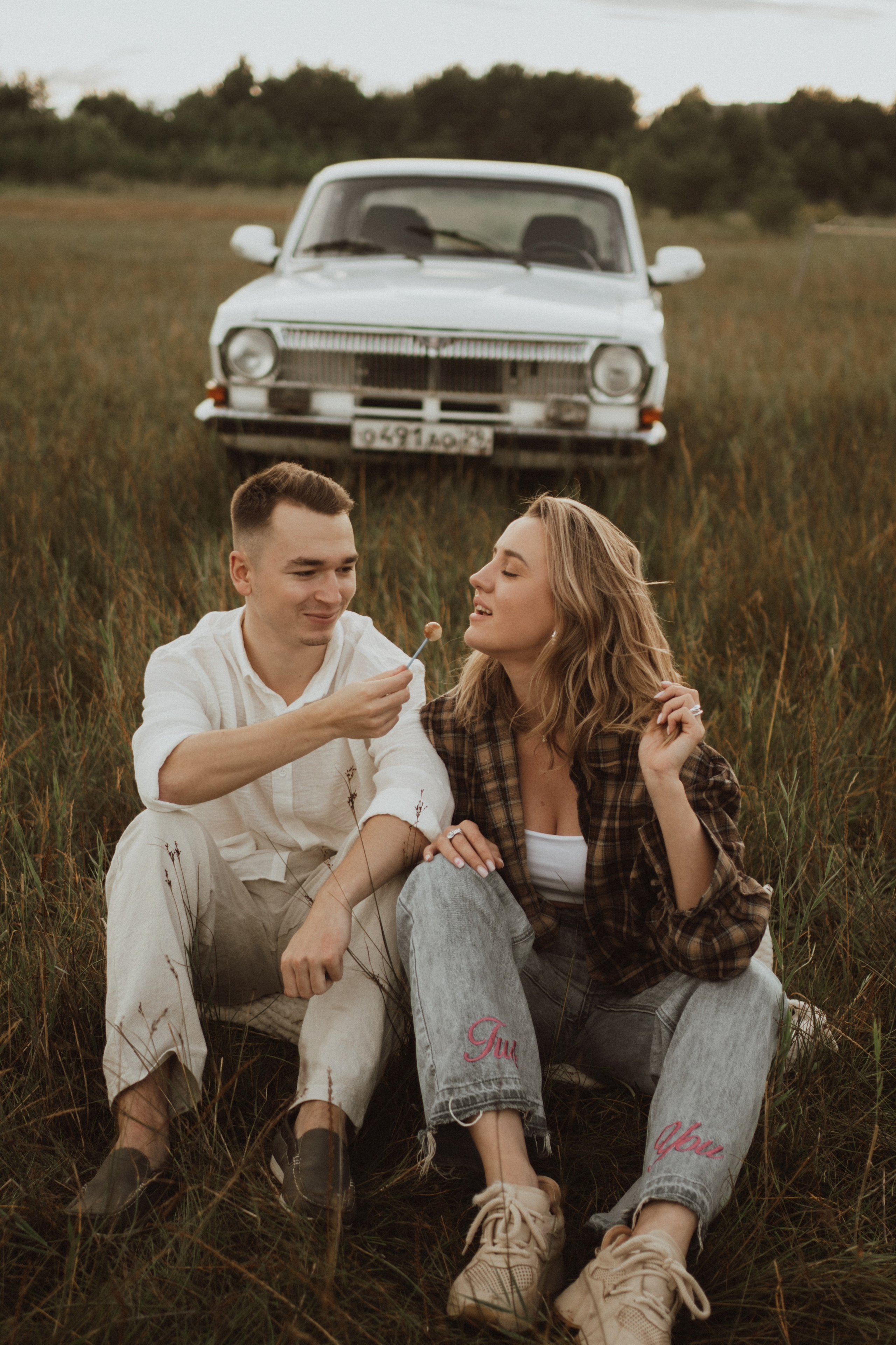 [… two lovers and volga]. Фотограф в Архангельске