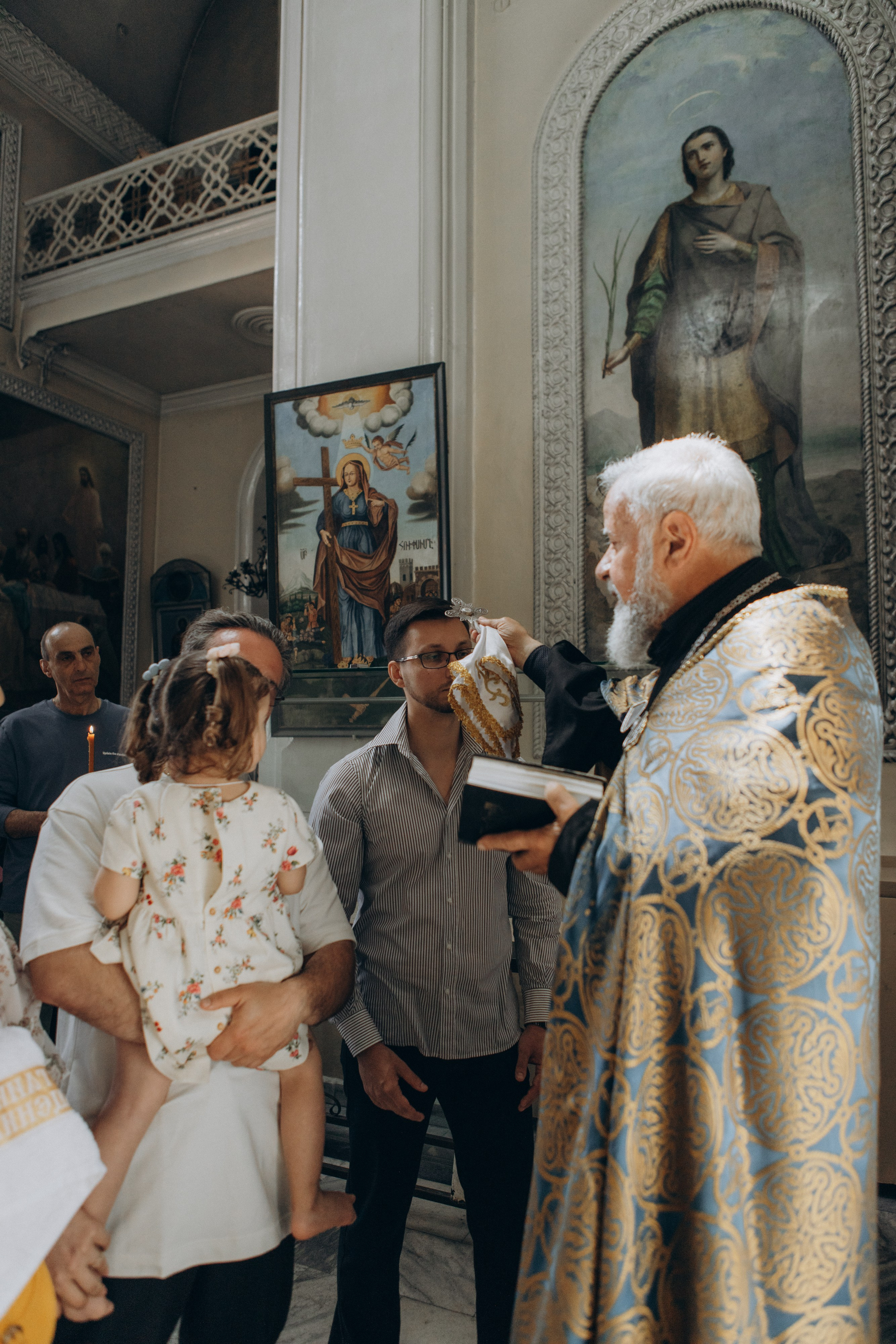 Крещение Томы. Семейный фотограф и фотограф на роды в Ростове-на-Дону Мухина Виктория