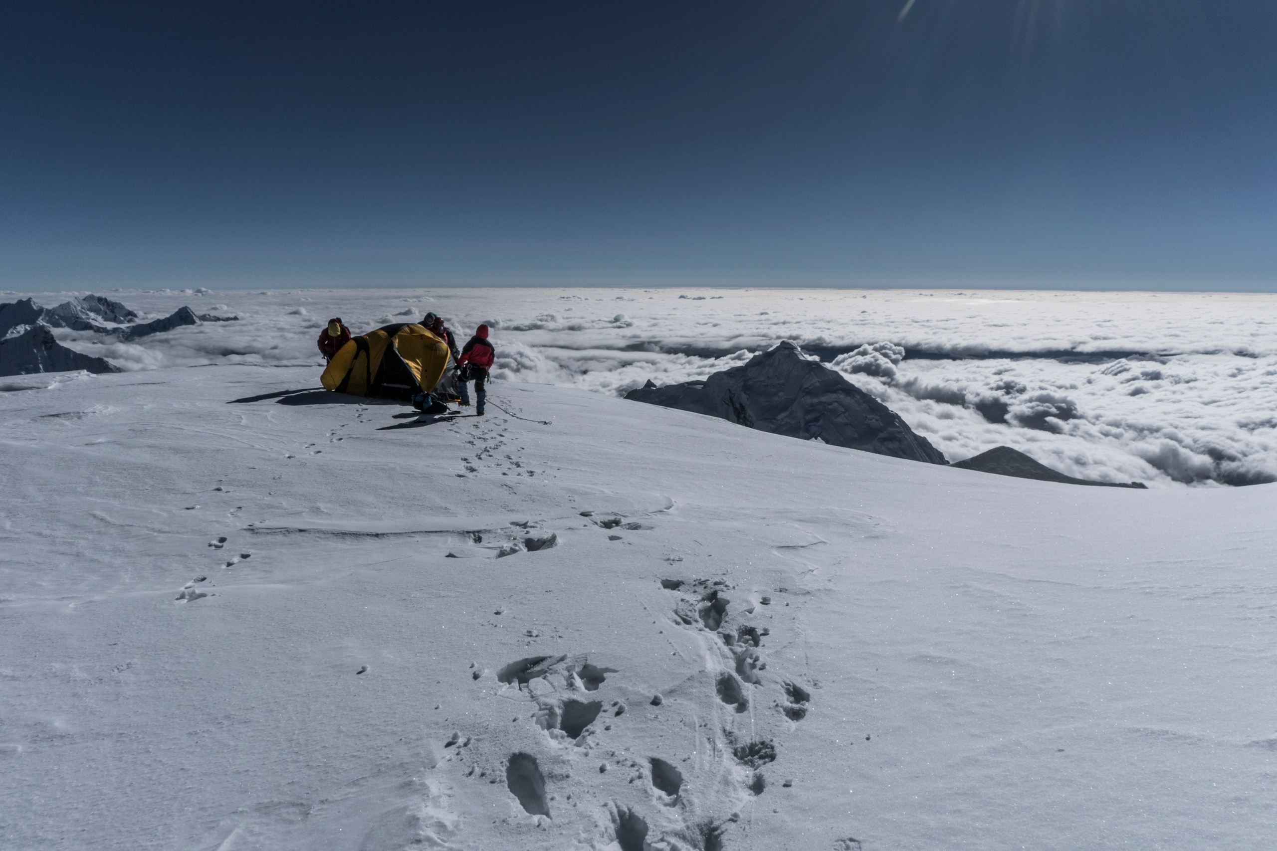 Expeditions BASE. Creative Photographer Denis Klero
