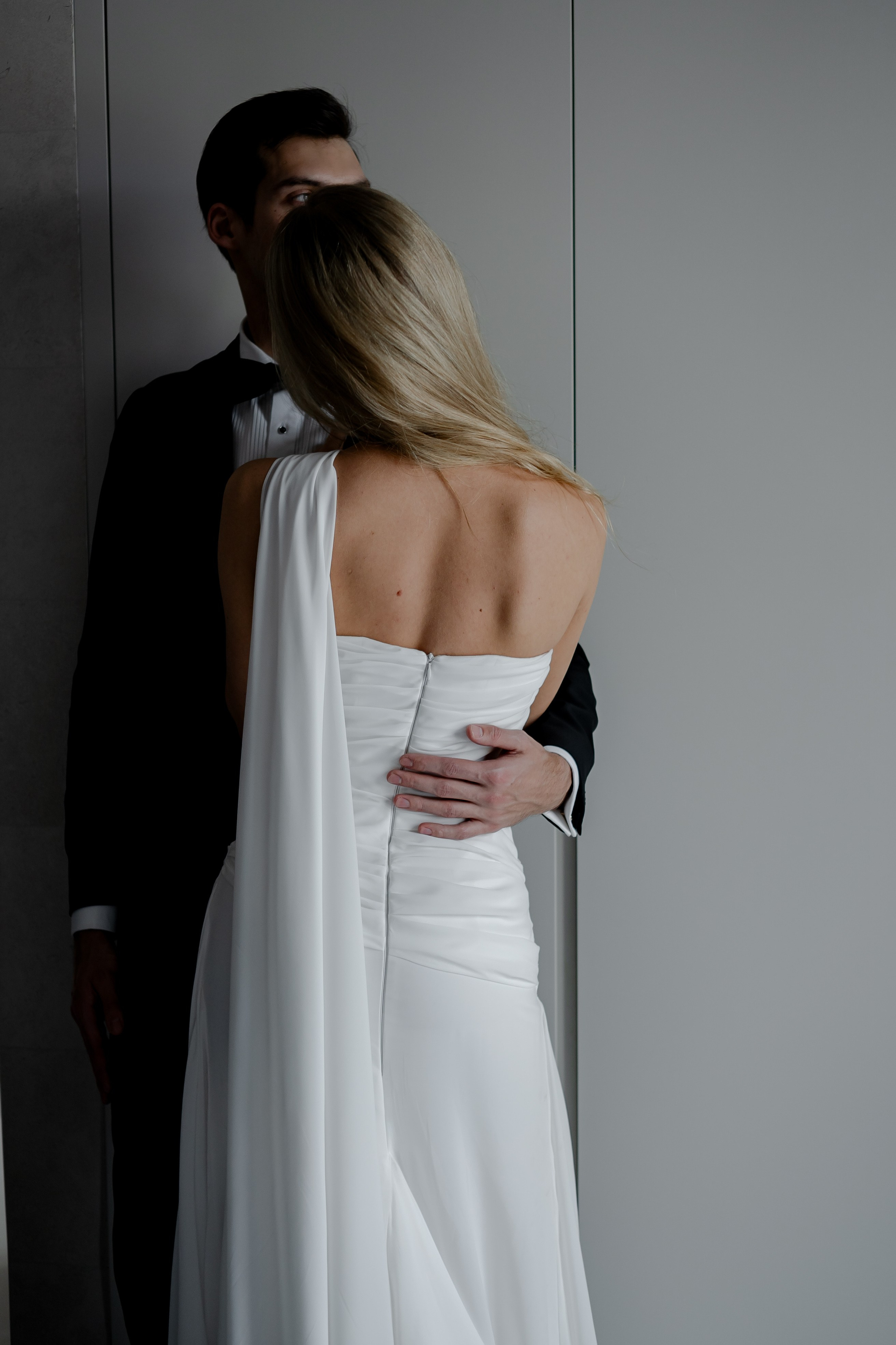 ЭЛЕГАНТНАЯ СВАДБЕНАЯ СЬЕМКА ЖЕНИХА И НЕВЕСТЫ В ДОРОГОМ ОТЕЛЕ САНКТ-ПЕТЕРБУРГА. Профессиональный фотограф, Санкт-Петербург — Виктория Богомолова