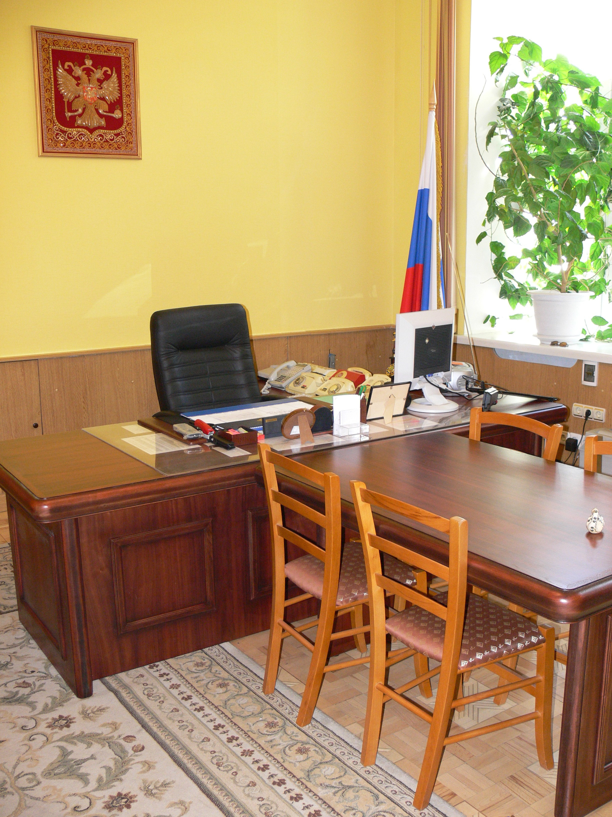 В портфолио вы можете увидеть фото исключительно наших работ. Мебель на заказ по индивидуальным проектам