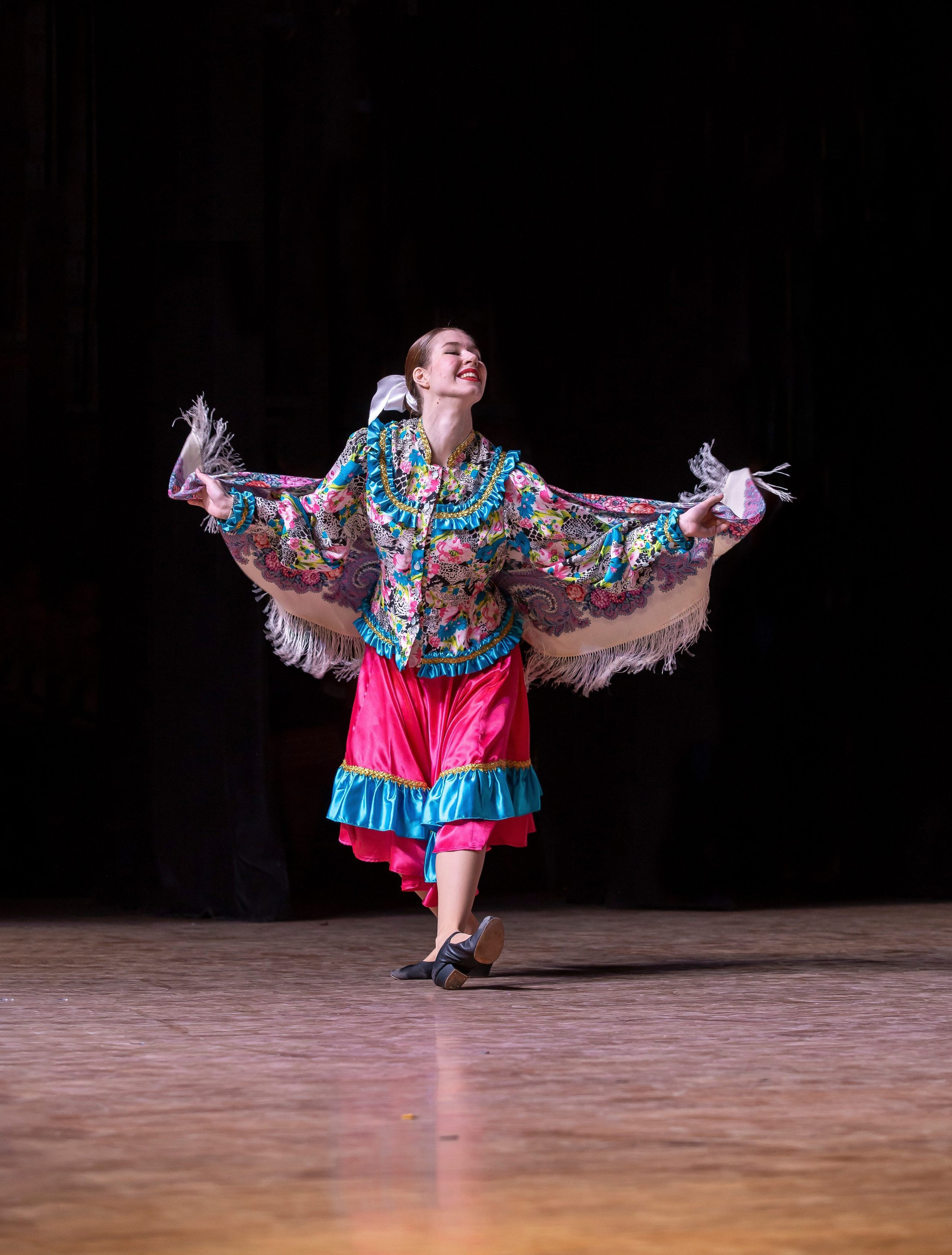 Юбилейный концерт танцевальной студии. Репортажный фотограф в Москве