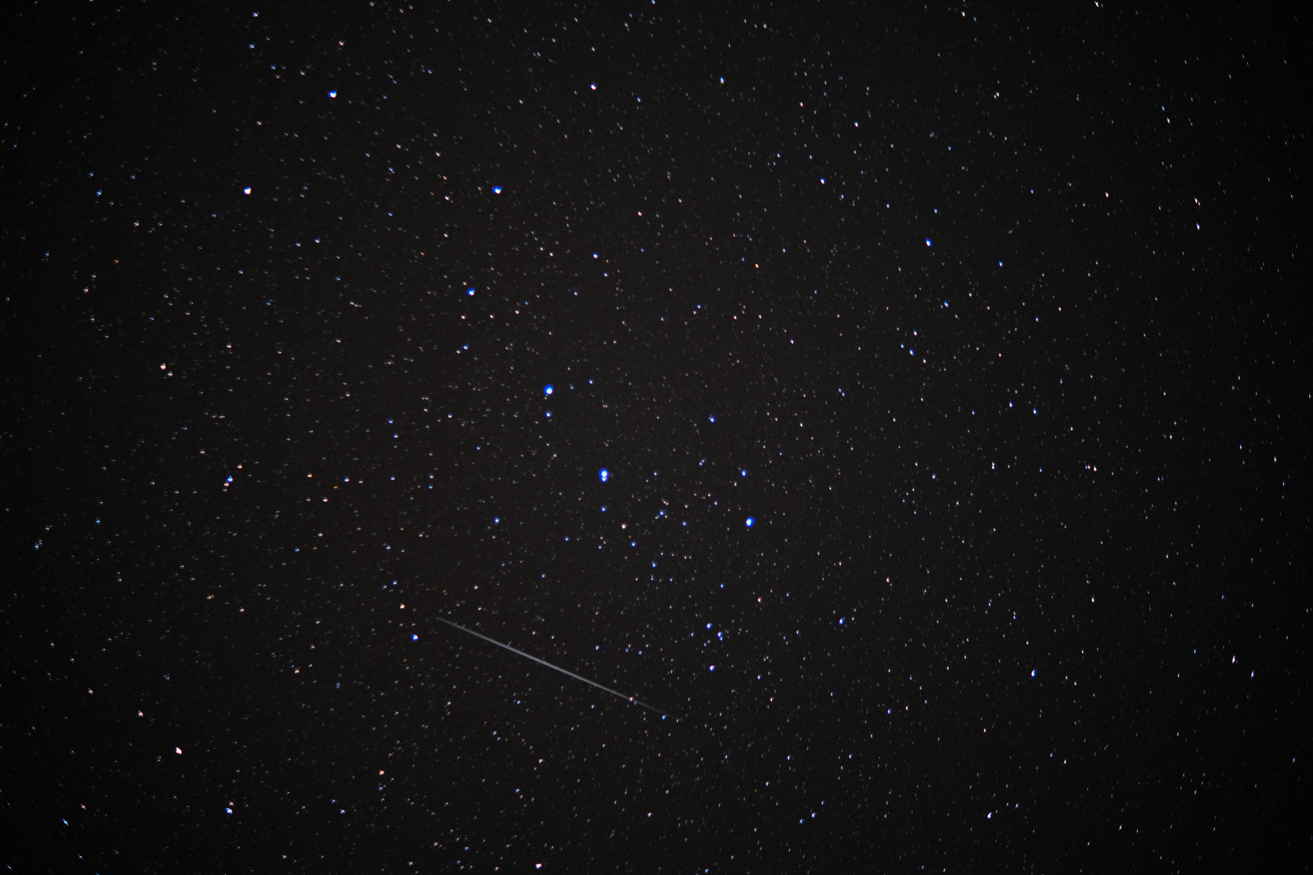 FUJIFILM	 X-S10 + VILTROX AF 23/1.4 XF 25.00s f/1.4 ISO1250 5/8/2023 - 11:24:10 PM	