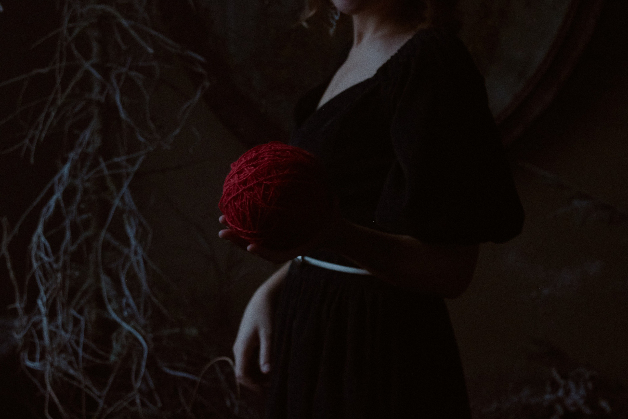 Тень. Фотограф лавстори Москва/МО Приятелева Ангелина