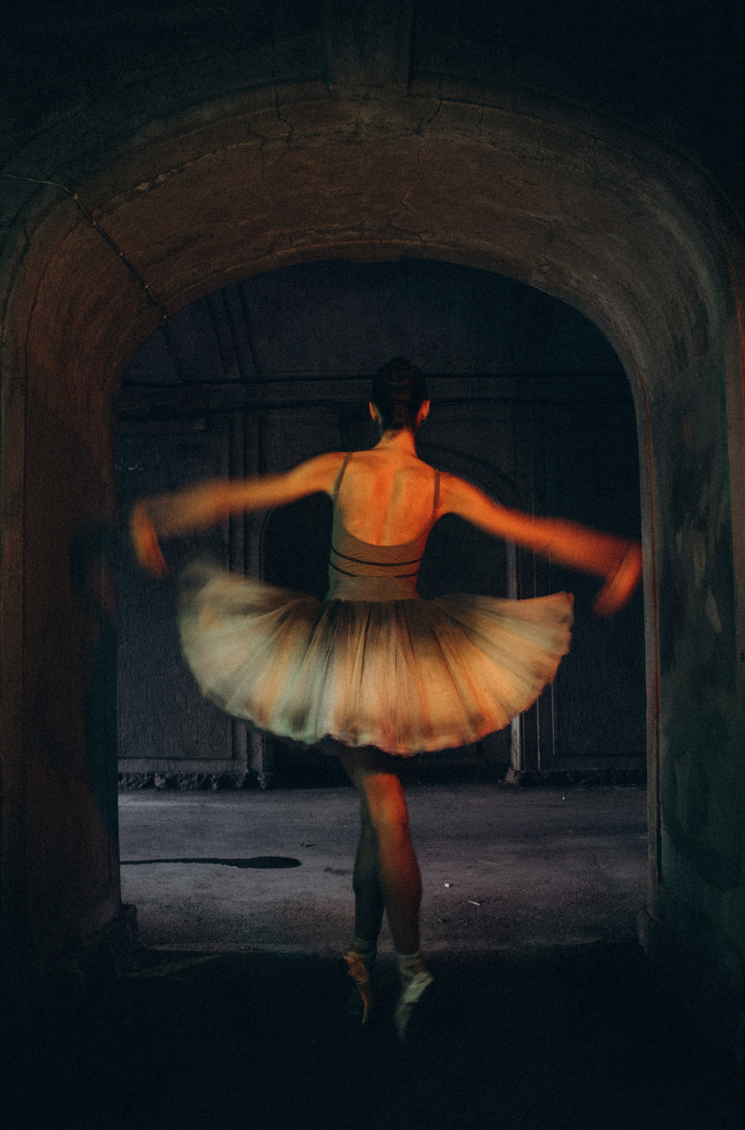 P O L I N A. Портретный и уличный фотограф в Санкт-Петербурге Сергей Кутьин