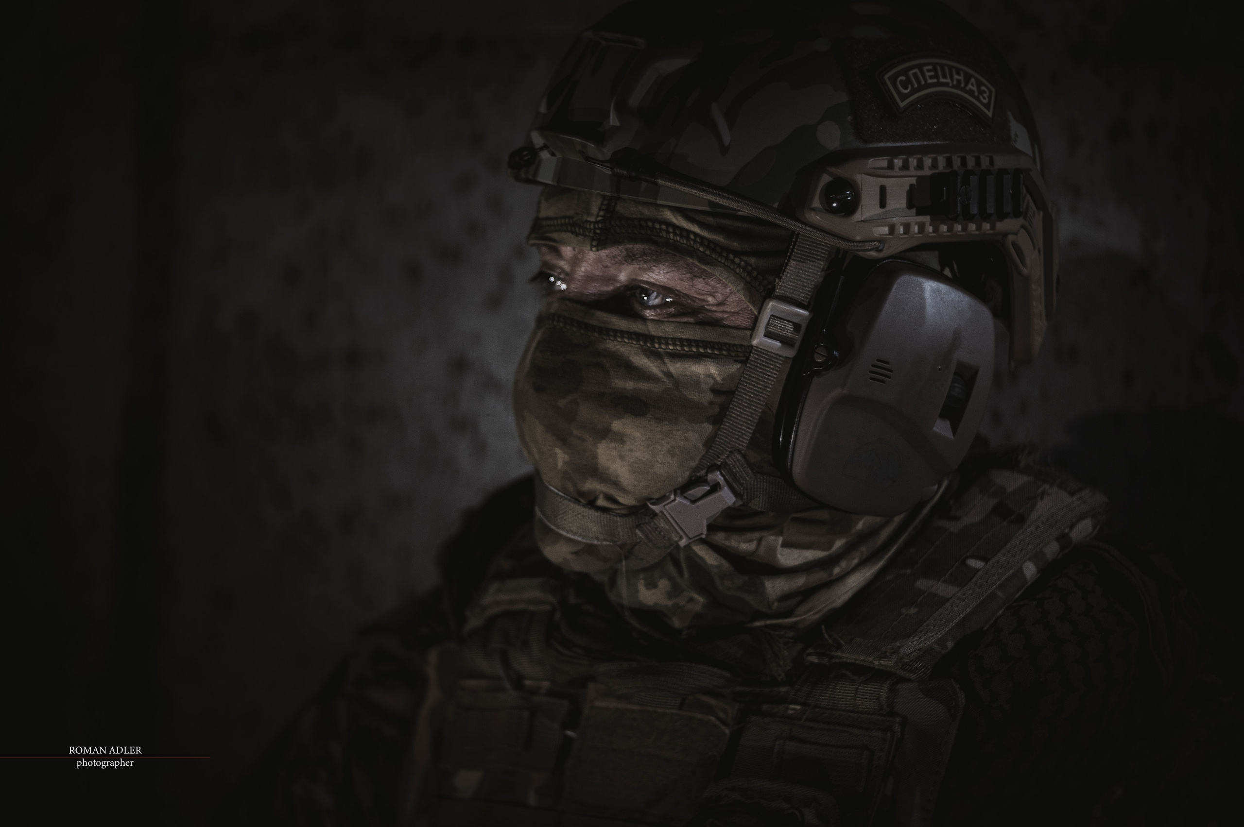 Авторская серия «Есть такая профессия!». Фотограф Роман Адлер