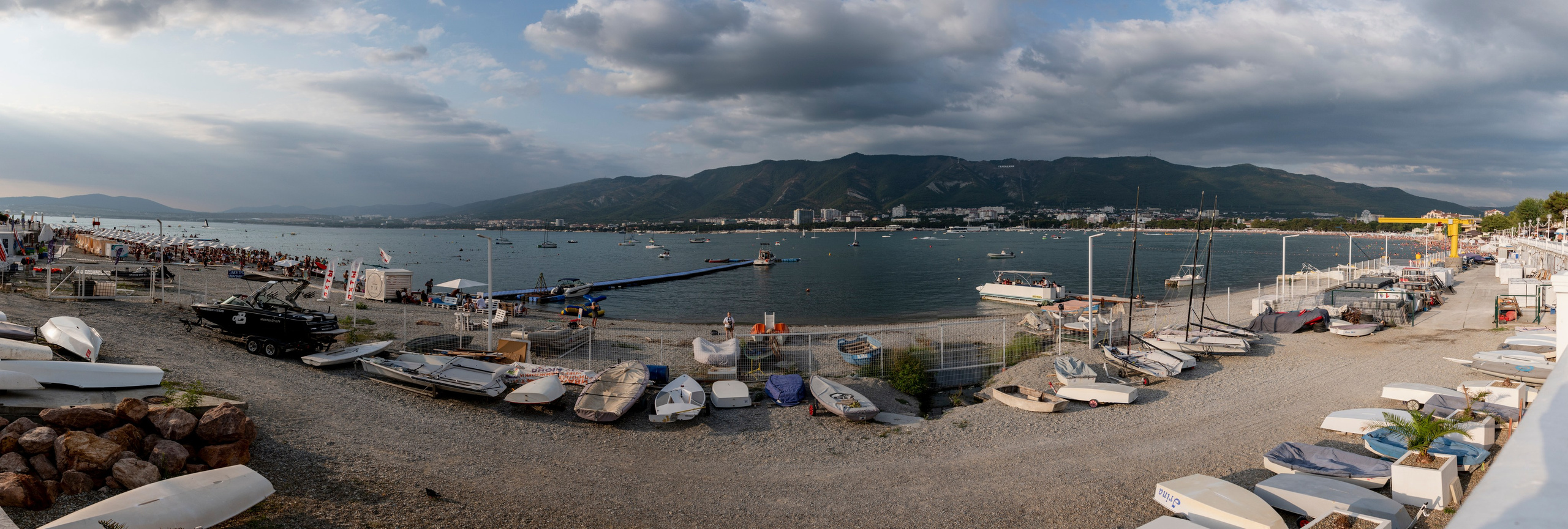 Геленджик. Август 2023. Фотограф Роман Адлер