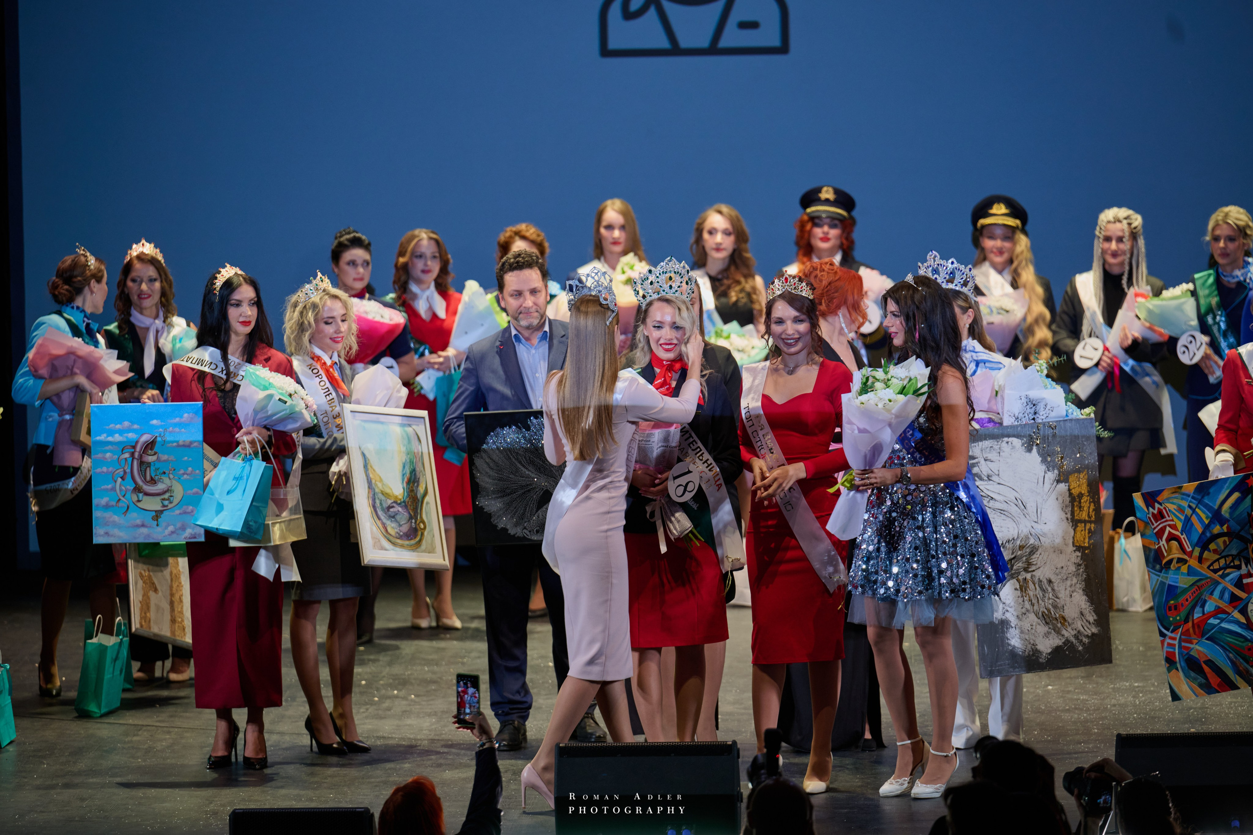 Финал международного конкурса «Топ стюардесс 11 + Авиа Мисс 2025». Фотограф Роман Адлер