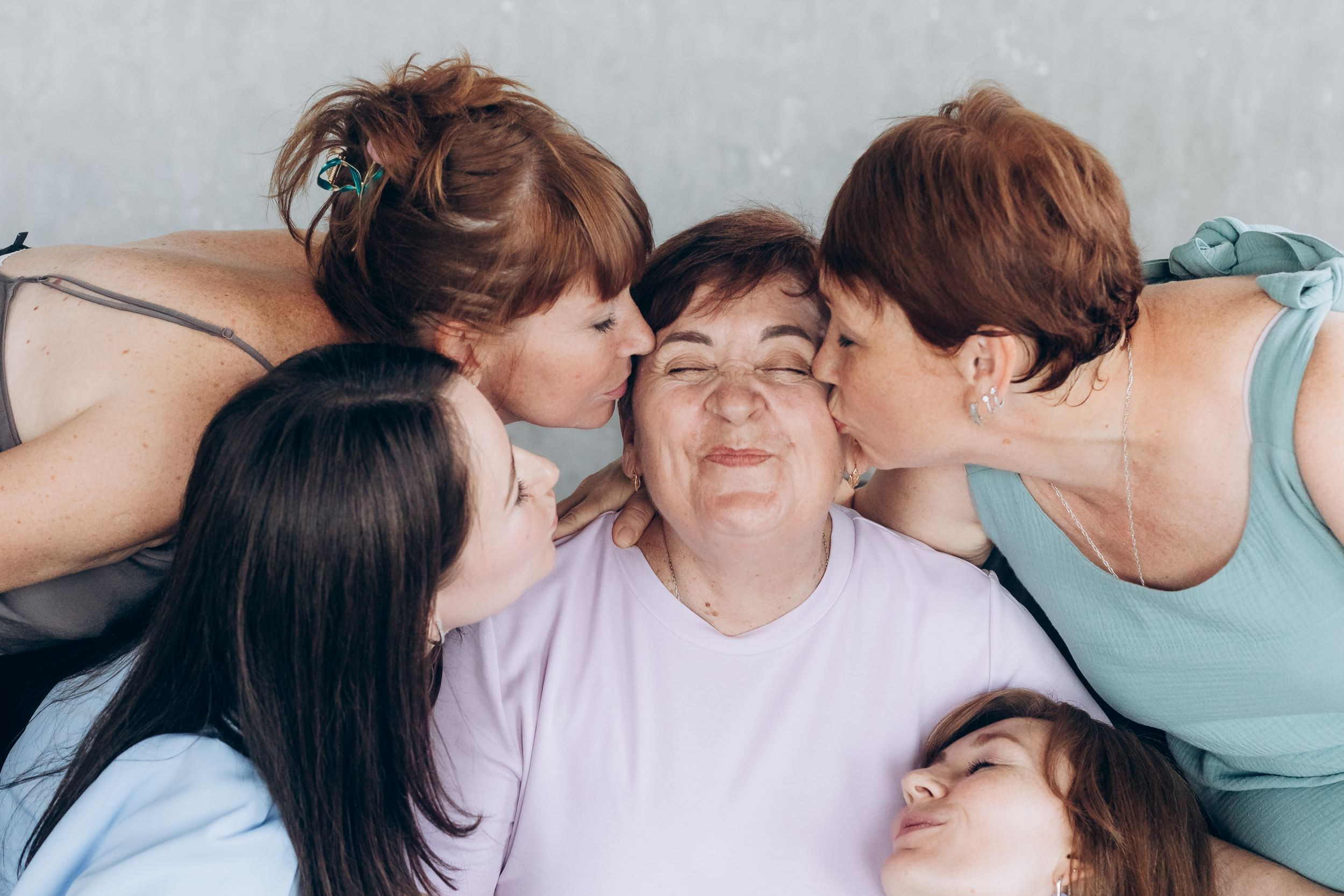 Мама и 4 дочери. Фотограф Марина Верятинская | Краснодар