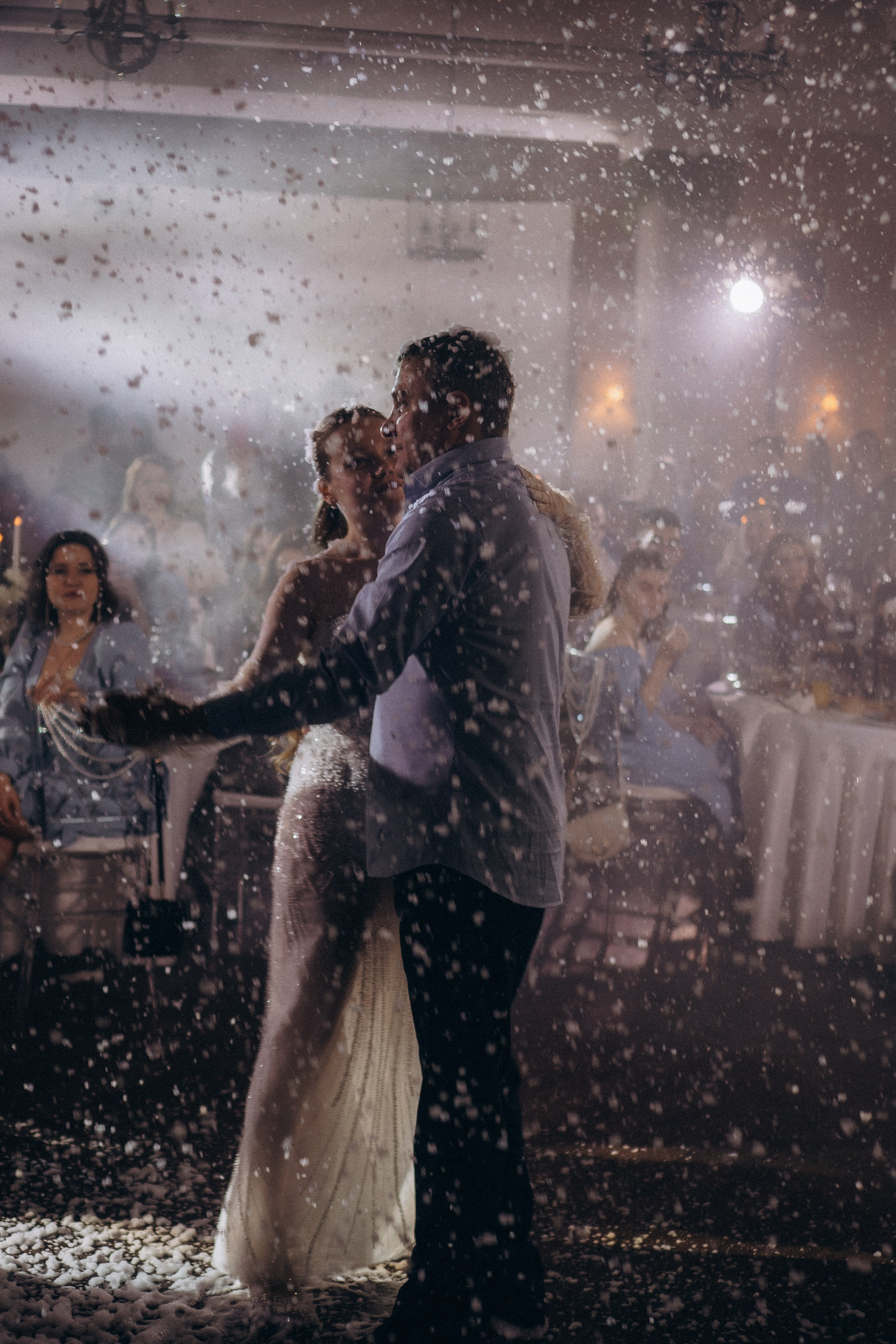 СВАДЕБНАЯ СЬЕМКА СБОРОВ В ОТЕЛЕ И ВЫЕЗД НА ЦЕРЕМОНИЮ (СНЯТО В СИБИРЕ В НИЖНЕВАРТОВСКЕ). Профессиональный фотограф, Санкт-Петербург — Виктория Богомолова