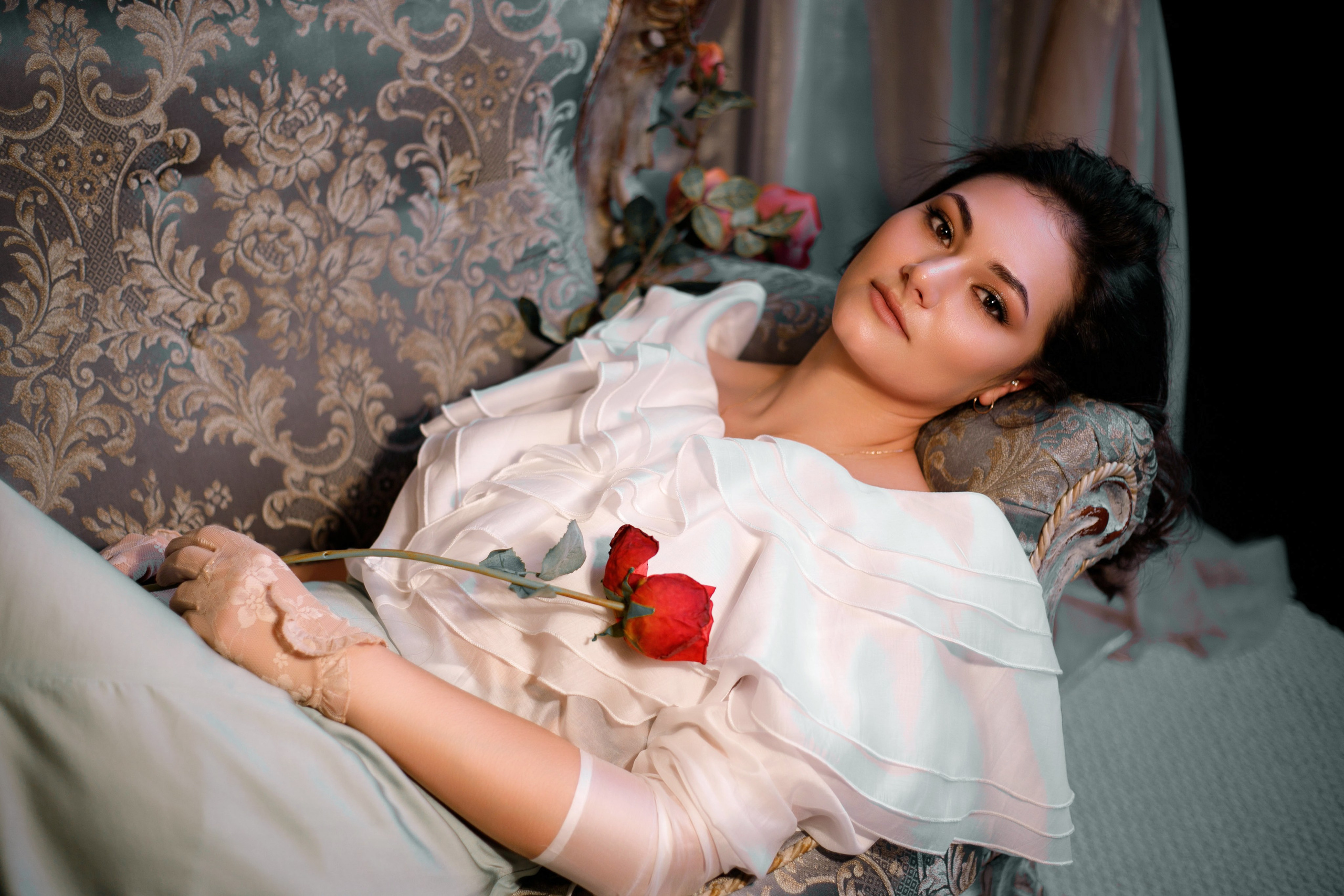 Фотографирую женский портрет в Новосибирске, найду самый лучший взгляд на вас через свой объектив. Фотограф Ольга Баранова