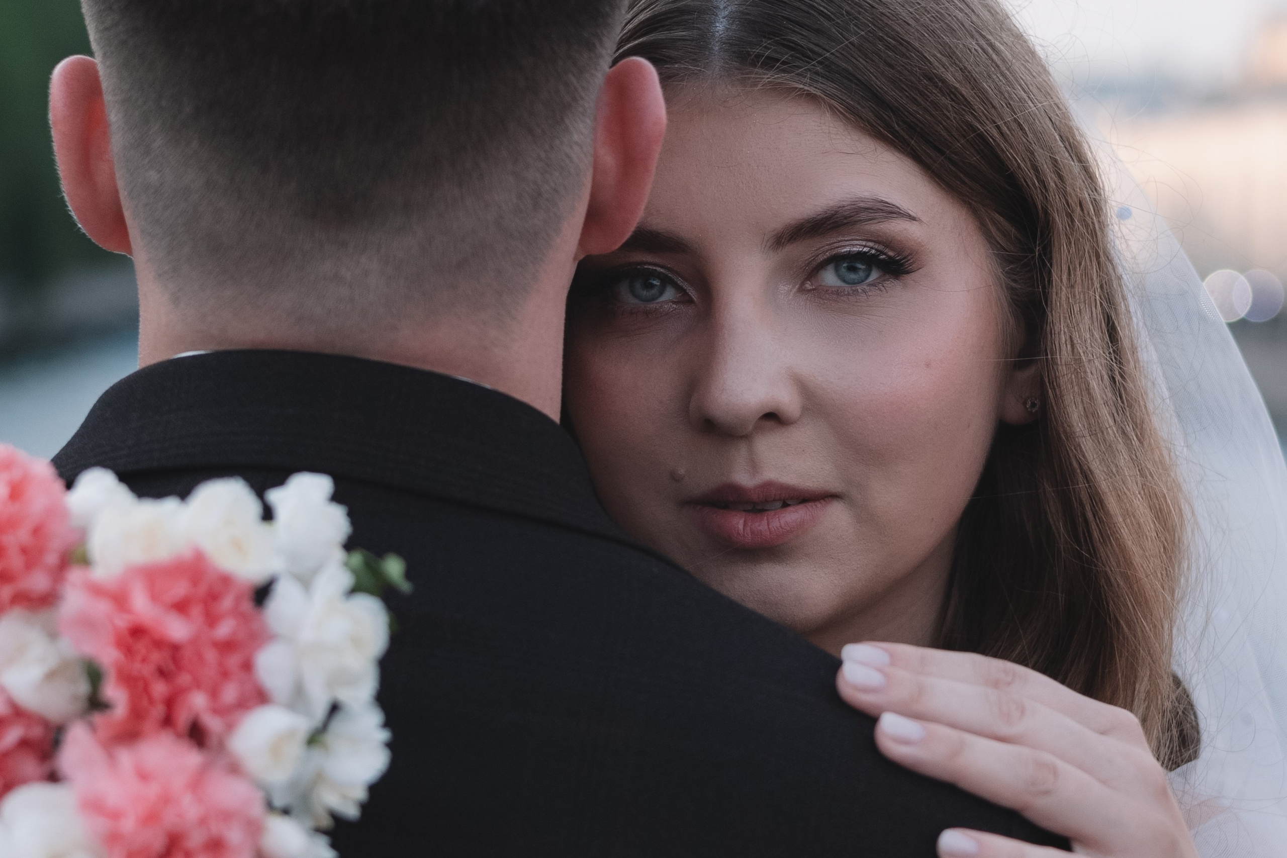 ЗАГС 2 + Прогулка. Семейный фотограф в Санкт-Петербурге. Запечатление мгновений и ярких воспоминаний в Вашей жизни
