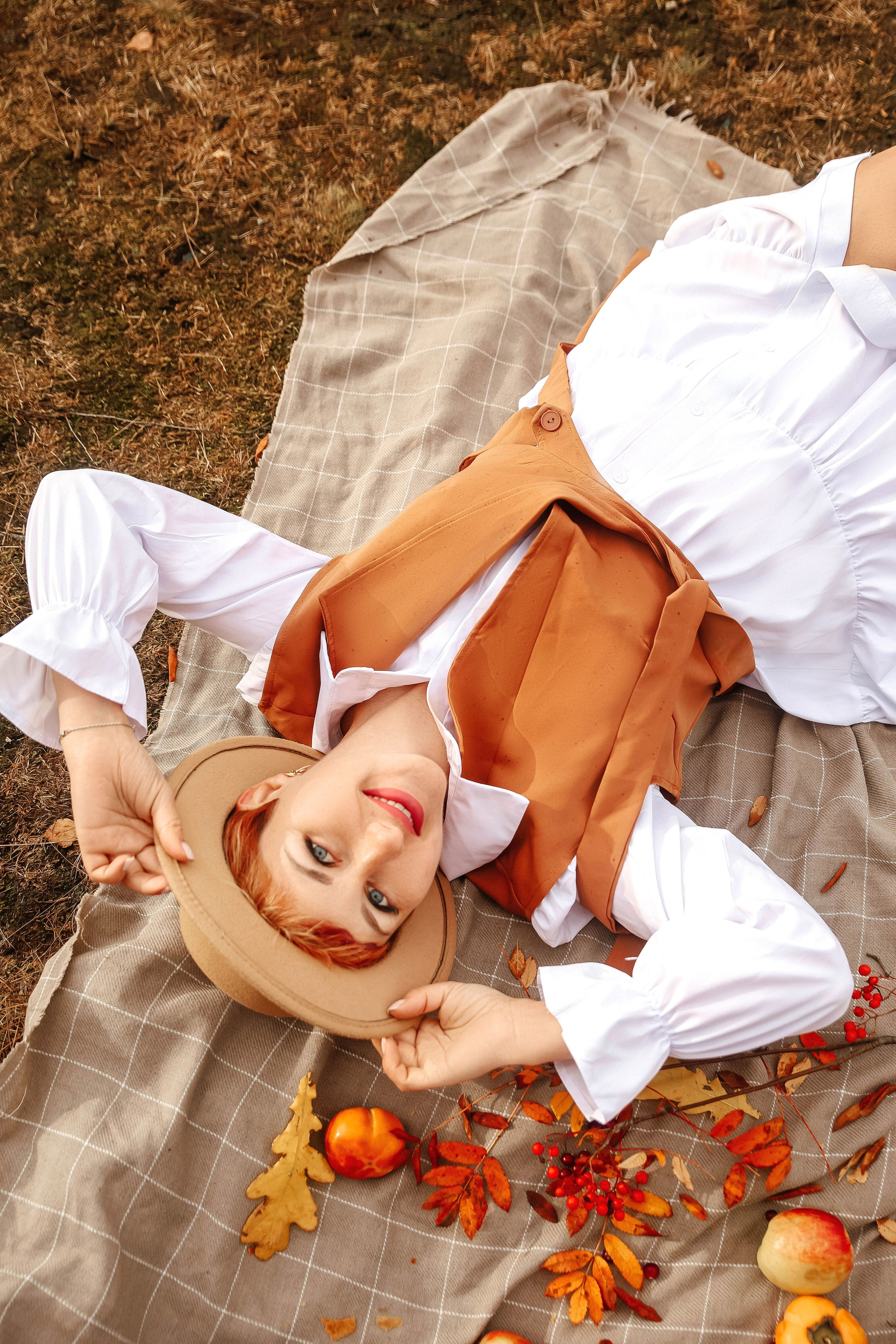 Женская осенняя фотосессия в Москве. Свадебный и семейный фотограф в Москве