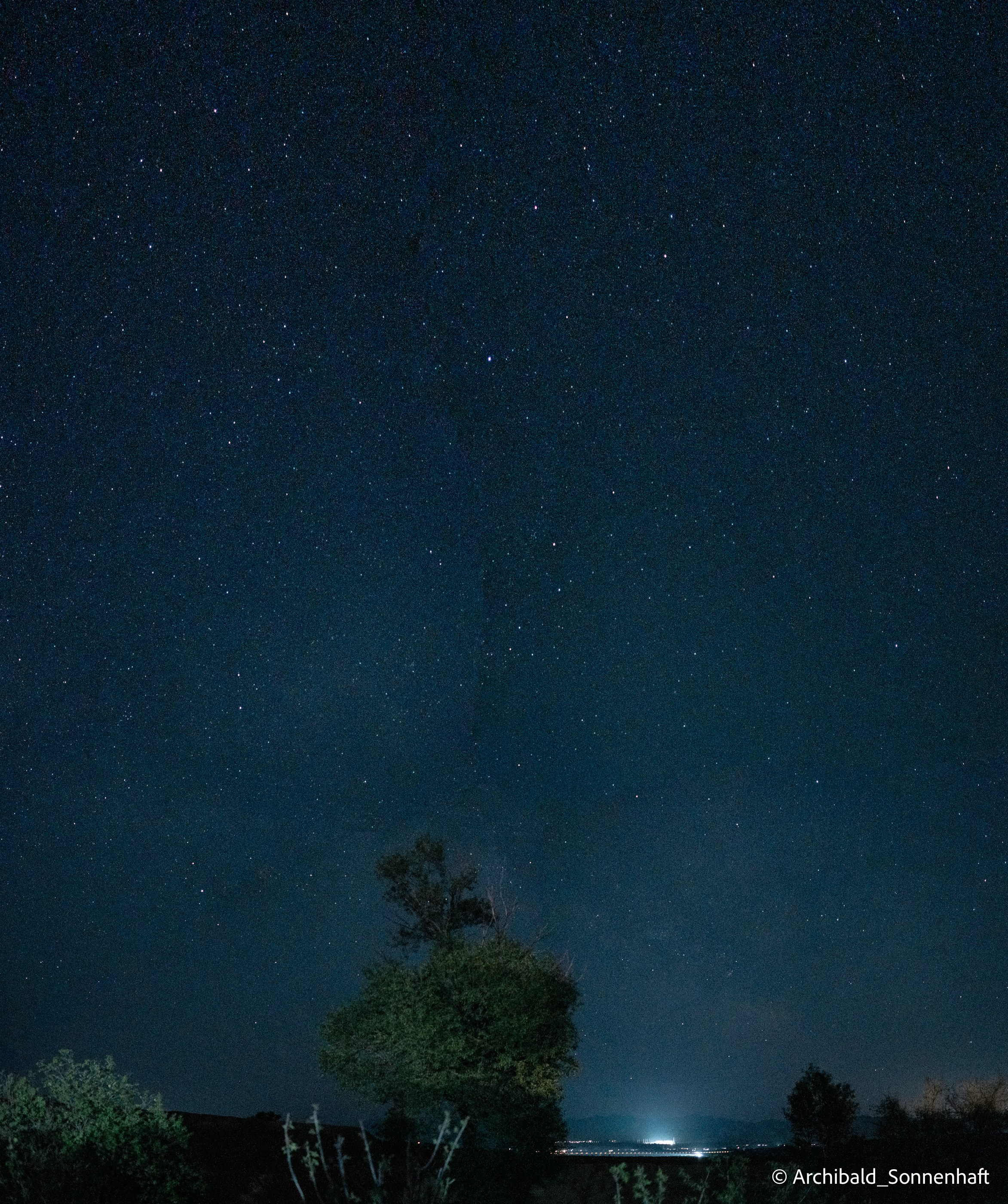 Auto-trip to Datong, Camp. Photographer in Guangzhou, China. Archibald Sonnenhaft