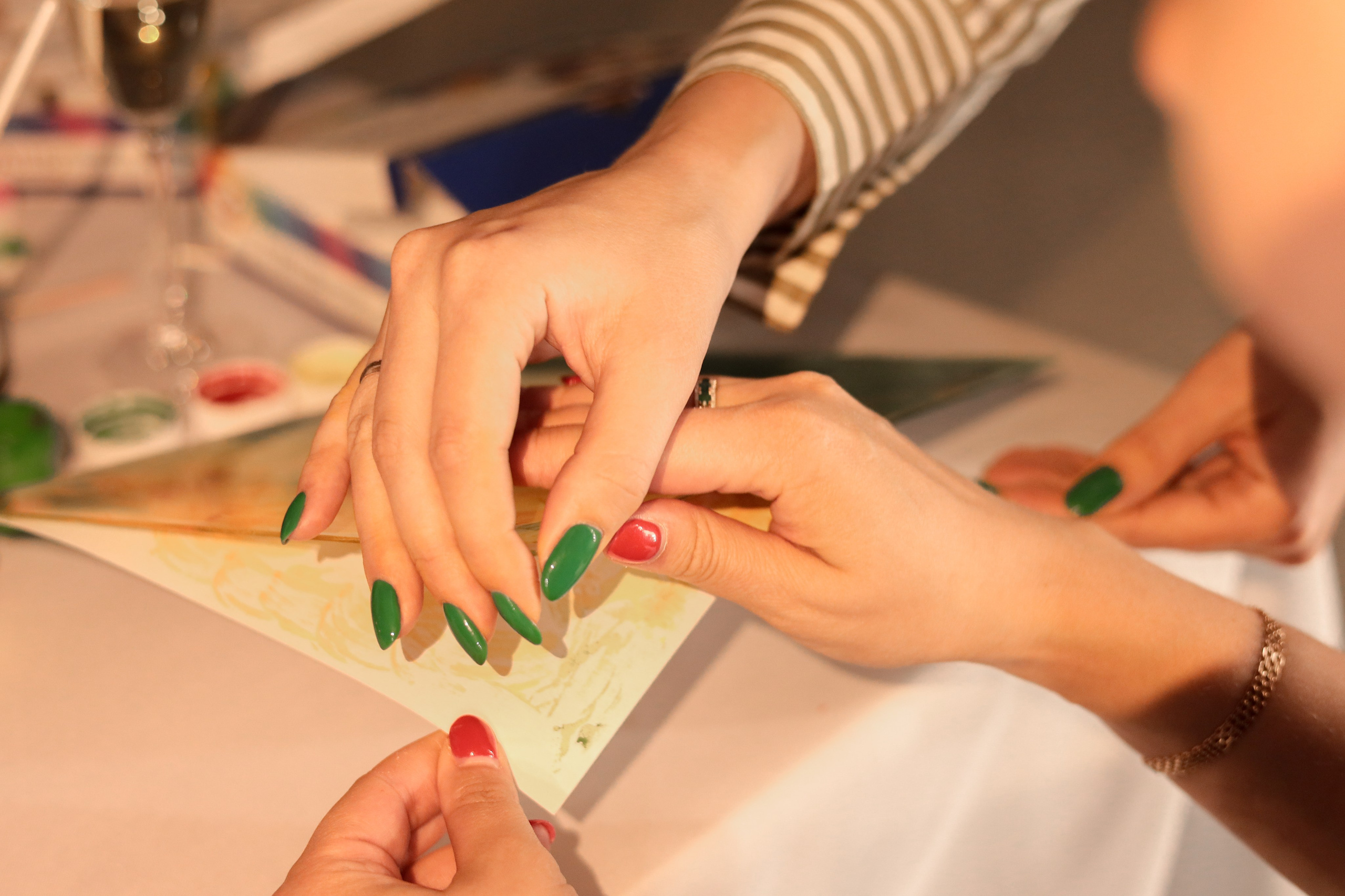 Арт-терапия + аэройога. Фотограф Надршина Лилия