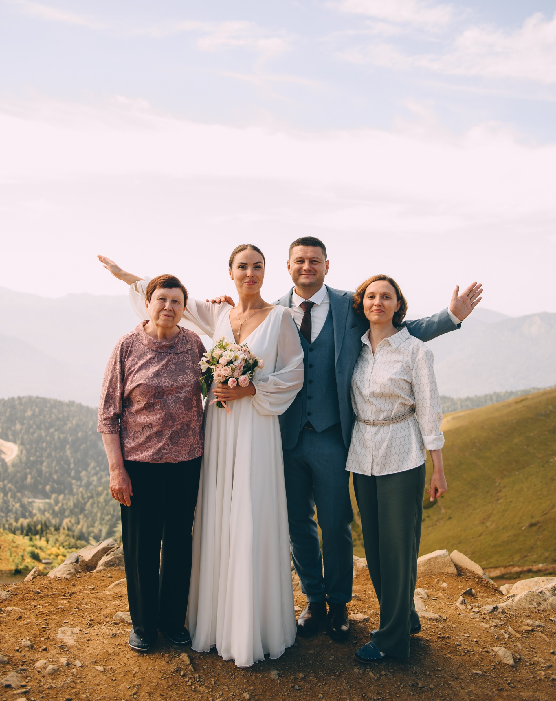 Выше облаков. Роза Пик 2320 м. Свадебный и семейный фотограф София Невская