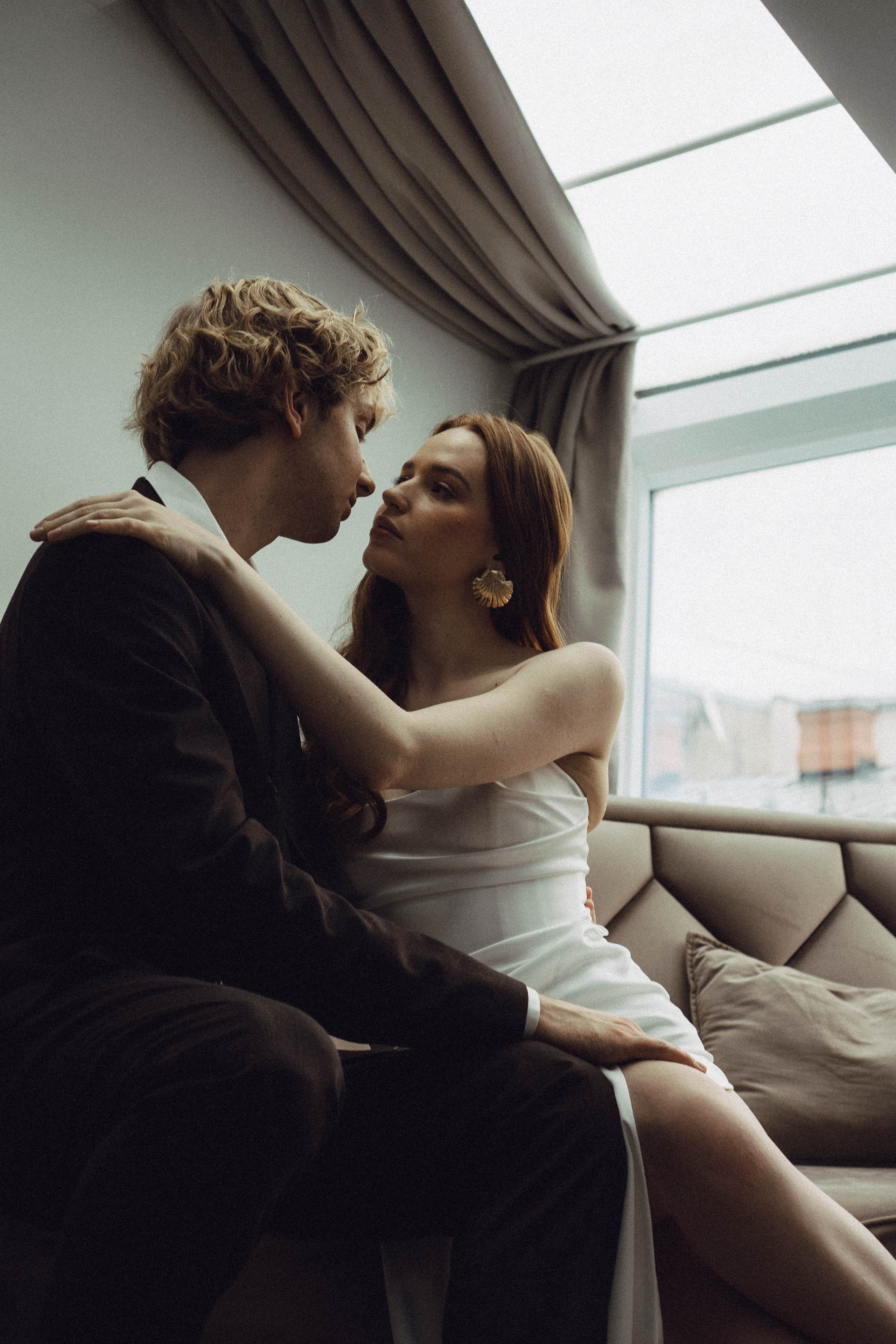 СВАДЕБНАЯ СЬЕМКА В ОТЕЛЕ. СБОРЫ ЖЕНИХА И НЕВЕСТЫ И ТАКЖЕ ТОР И ПОДГОТОВКА К ПРОГУЛКЕ. Профессиональный фотограф, Санкт-Петербург — Виктория Богомолова