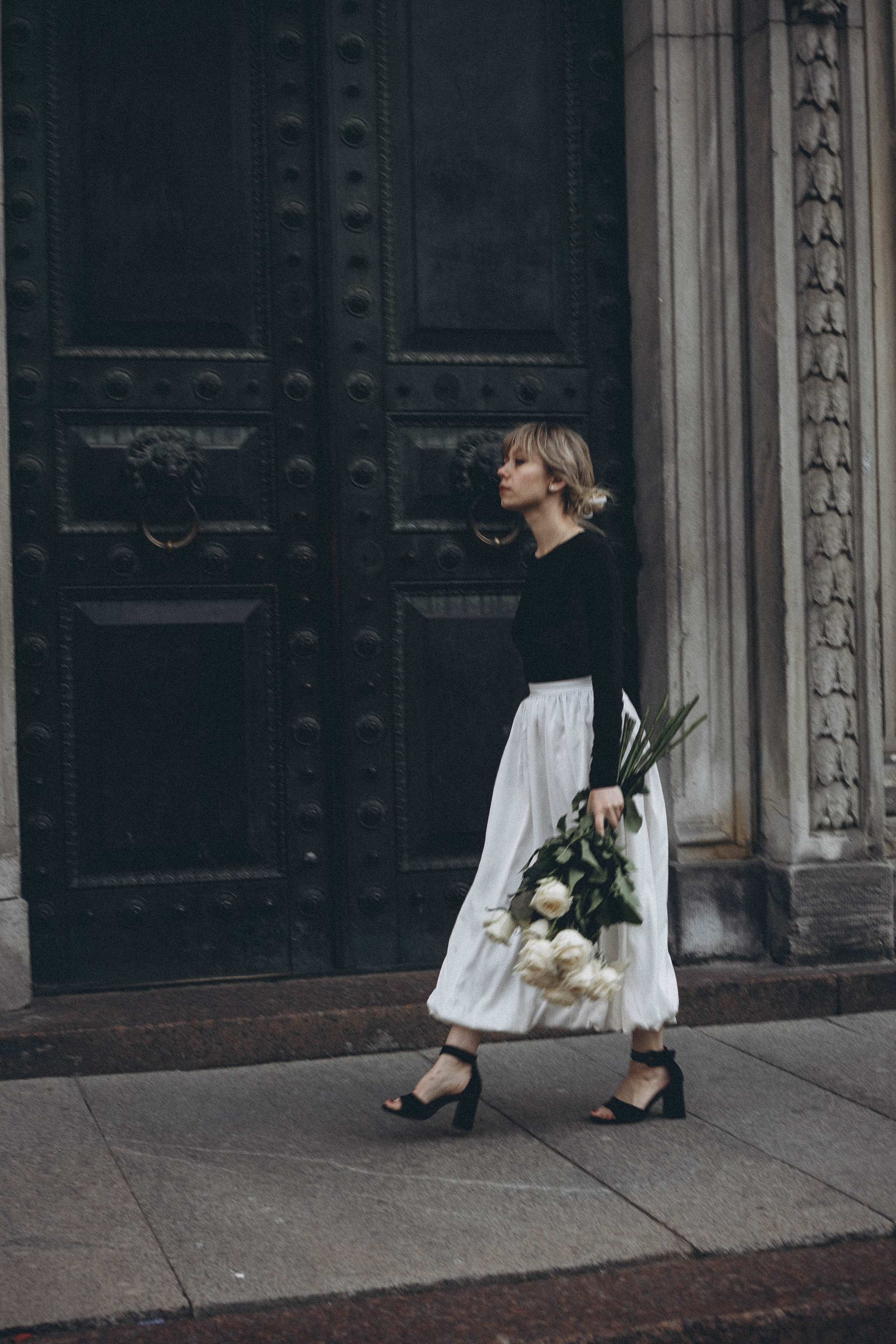 ПРОГУЛКА ПО ГОРОДУ В БЕЛЫЕ НОЧИ (другой вариант). Профессиональный фотограф, Санкт-Петербург — Виктория Богомолова