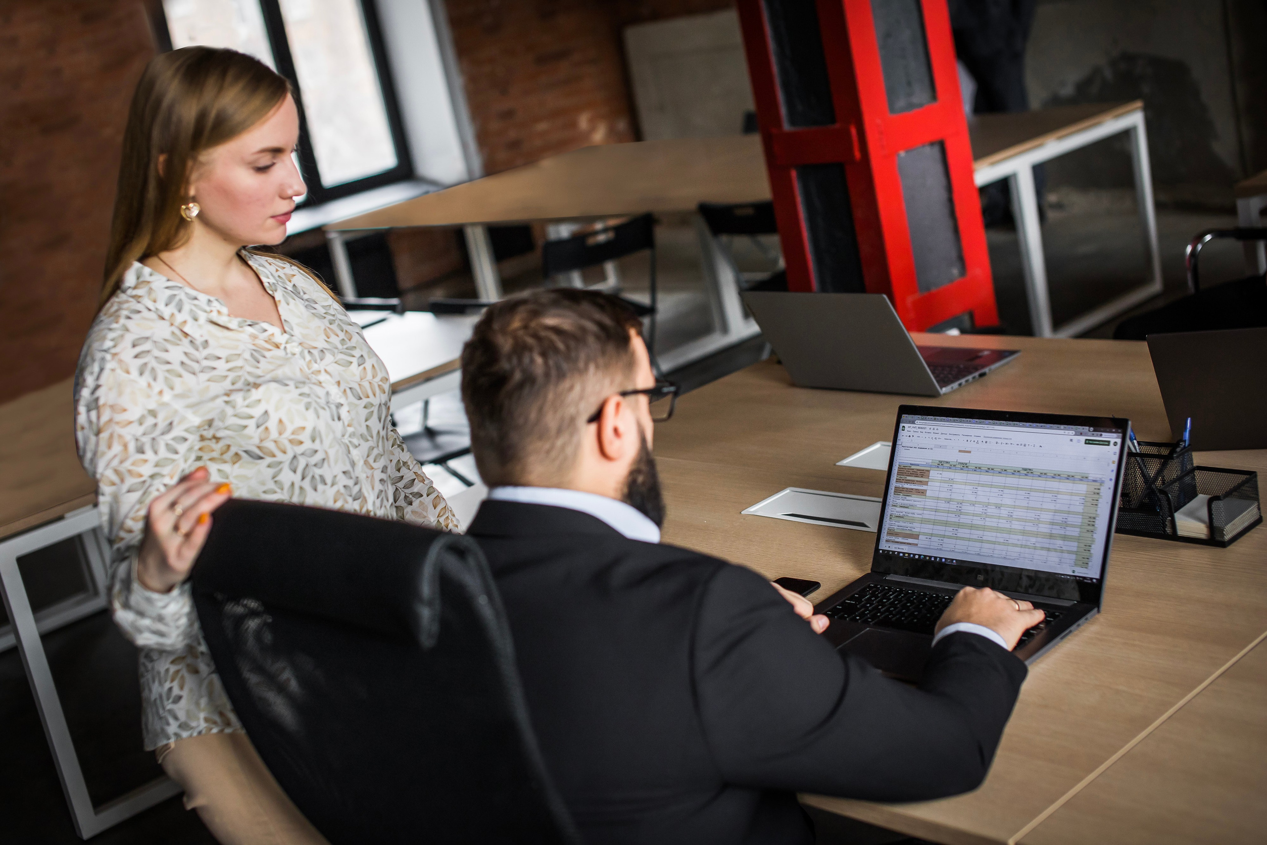 Фотосессия для бизнеса, контент для соцсетей, фото сотрудников. Свадебная, репортажная и бизнес съёмка в Ростове-на-Дону