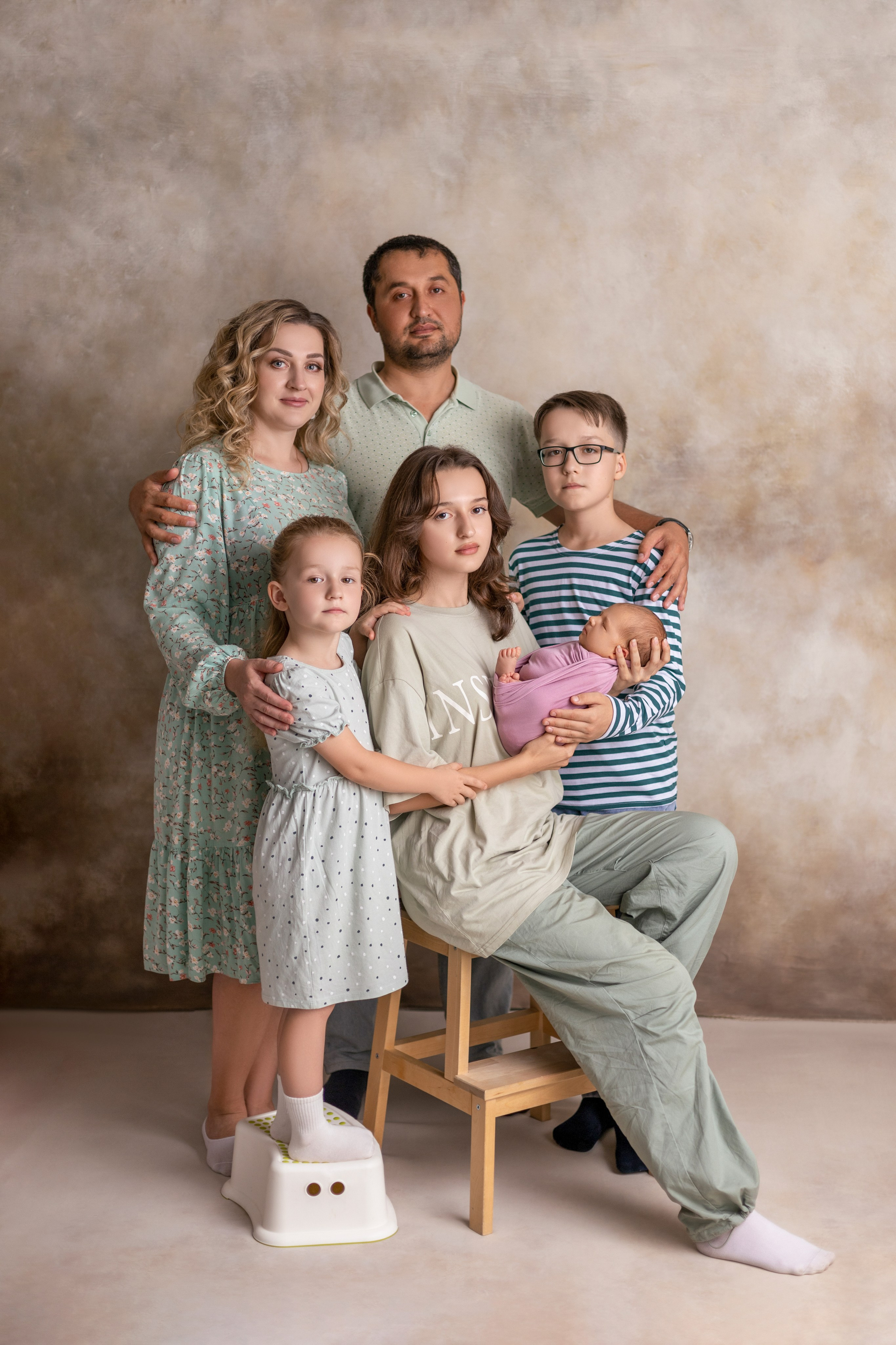 Надежда и дочка, 17 дней. Фотограф новорожденных в Нижнем Новгороде Надежда Кадылкина