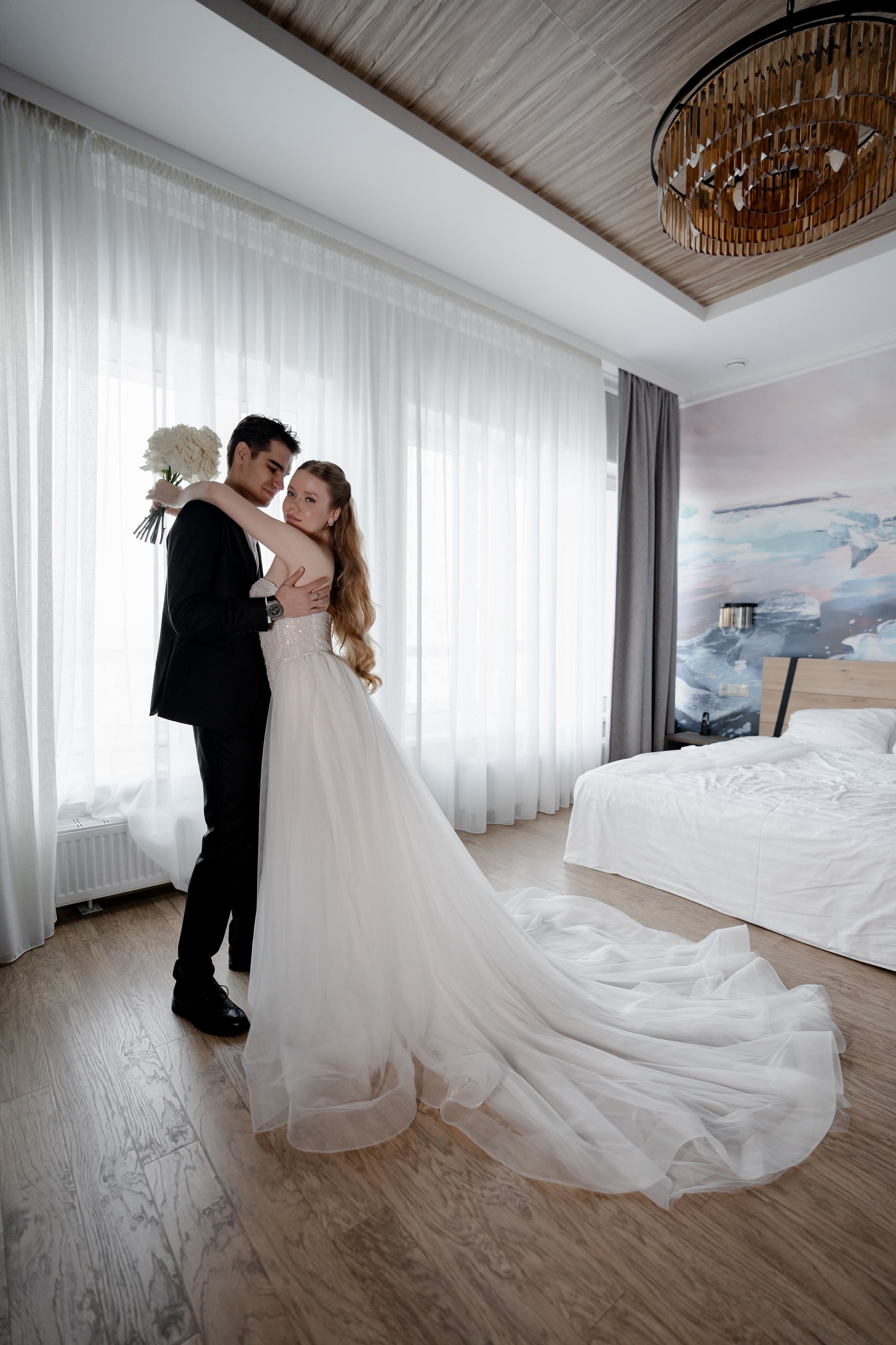 СВАДЕБНАЯ СЬЕМКА СБОРОВ В ОТЕЛЕ И ВЫЕЗД НА ЦЕРЕМОНИЮ (СНЯТО В СИБИРЕ В НИЖНЕВАРТОВСКЕ)М. Профессиональный фотограф, Санкт-Петербург — Виктория Богомолова