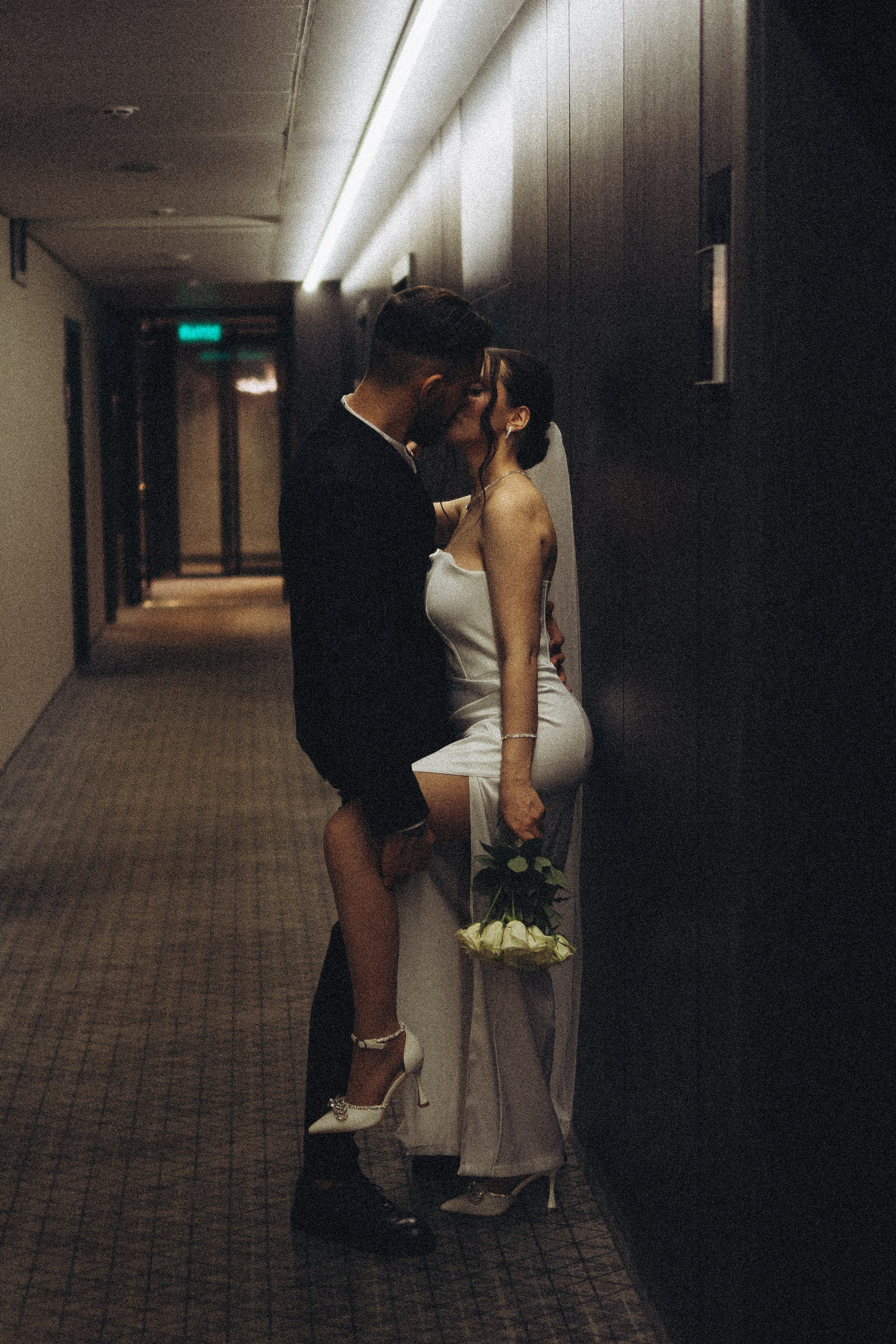 СВАДЕБНАЯ СЬЕМКА СБОРОВ ЖЕНИХА И НЕВЕСТЫ В ОТЕЛЕ И ТАКЖЕ ФОТОСЕССИИЯ В ОТЕЛЕЕ МЕГАПОЛИС БРЯНСК. Профессиональный фотограф, Санкт-Петербург — Виктория Богомолова